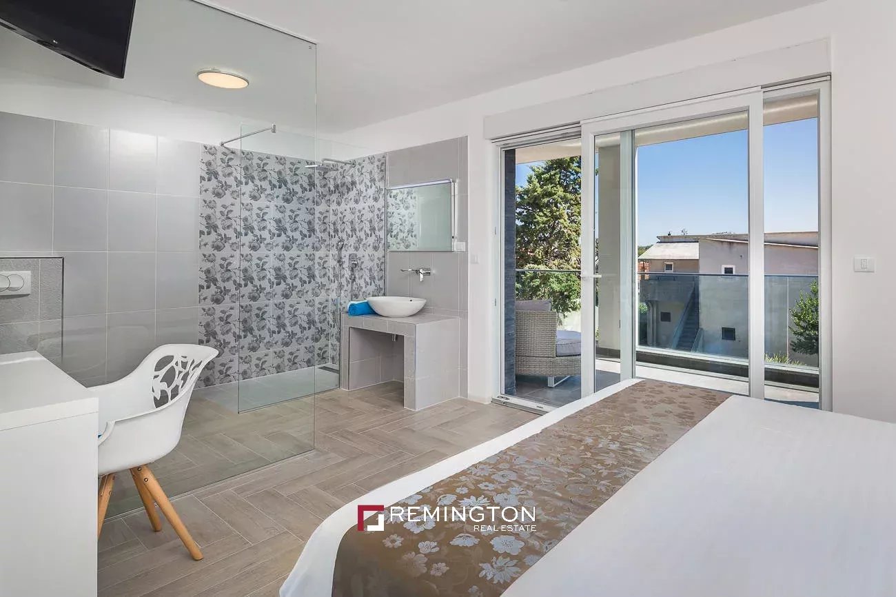 5 Bedroom Villa/Townhouse's Image 10