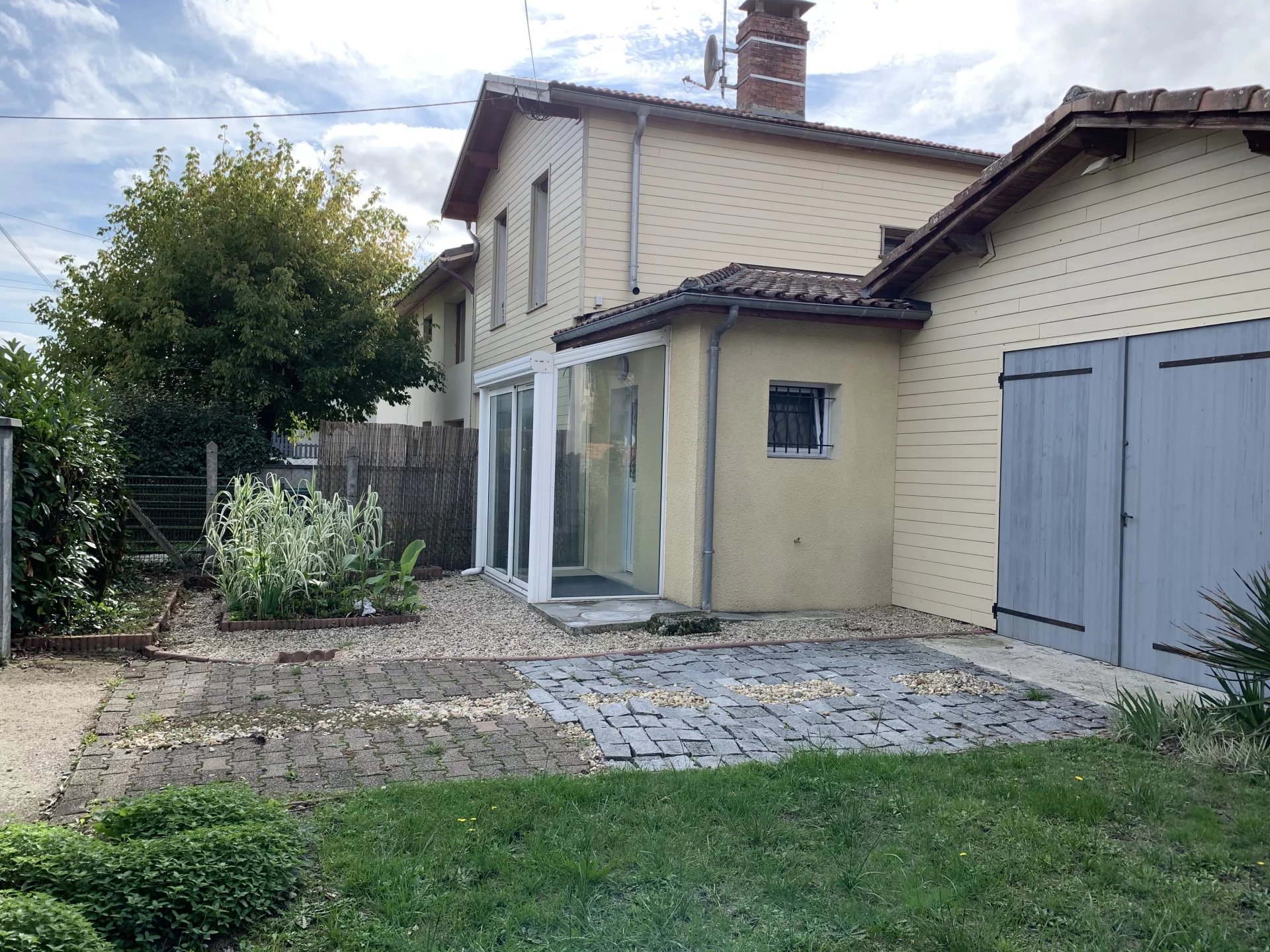  Maison Mitoyenne de type 2 de 53 m² env. avec jardinet pas totalement clos