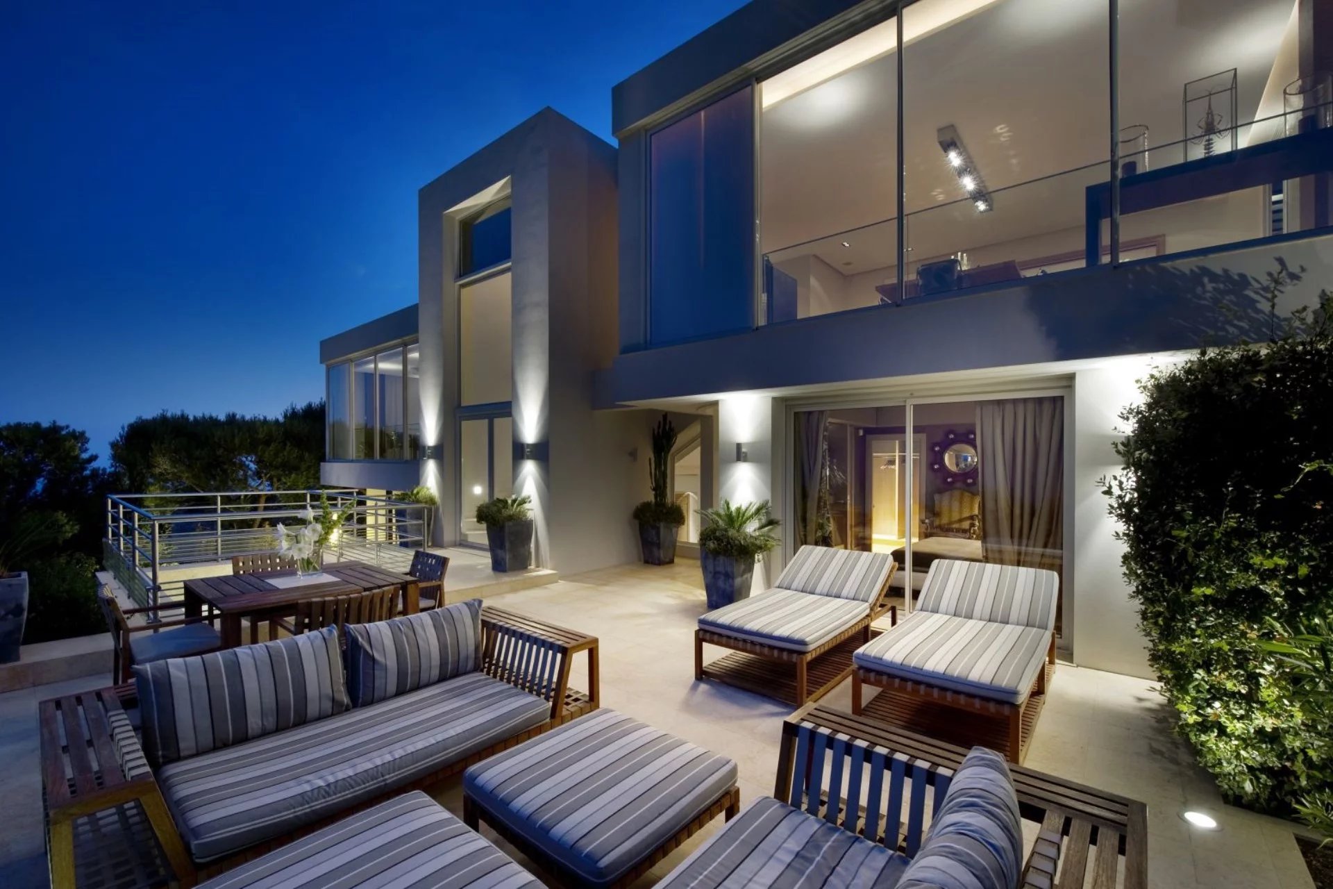 Luxury, modern 7-bedroom villa with hotel service