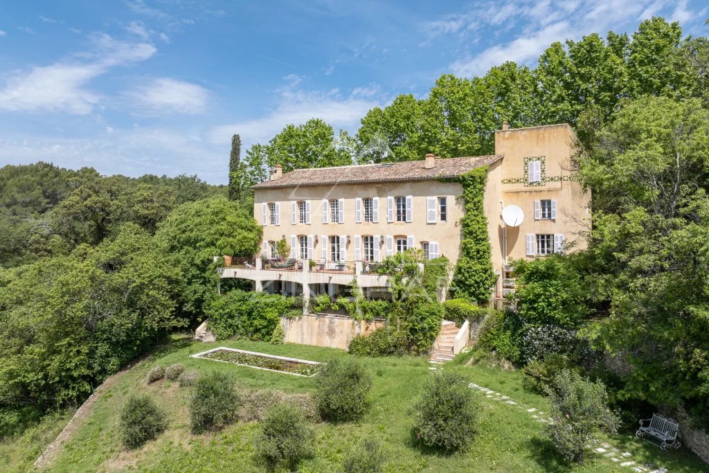Villa for sale in Lorgues — Quand le Temps s'arrête en Provence - Exceptional estate at the gates of Lorgues