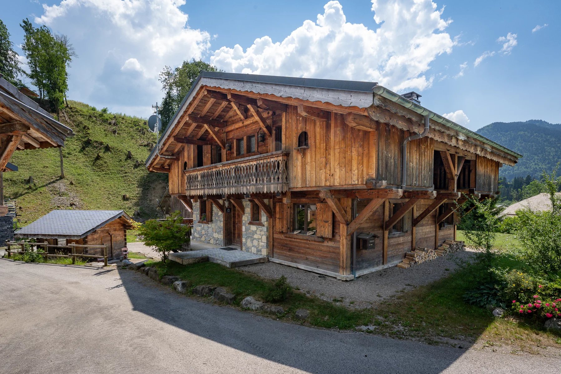 Photo of MONTRIOND 5 bedroom chalet