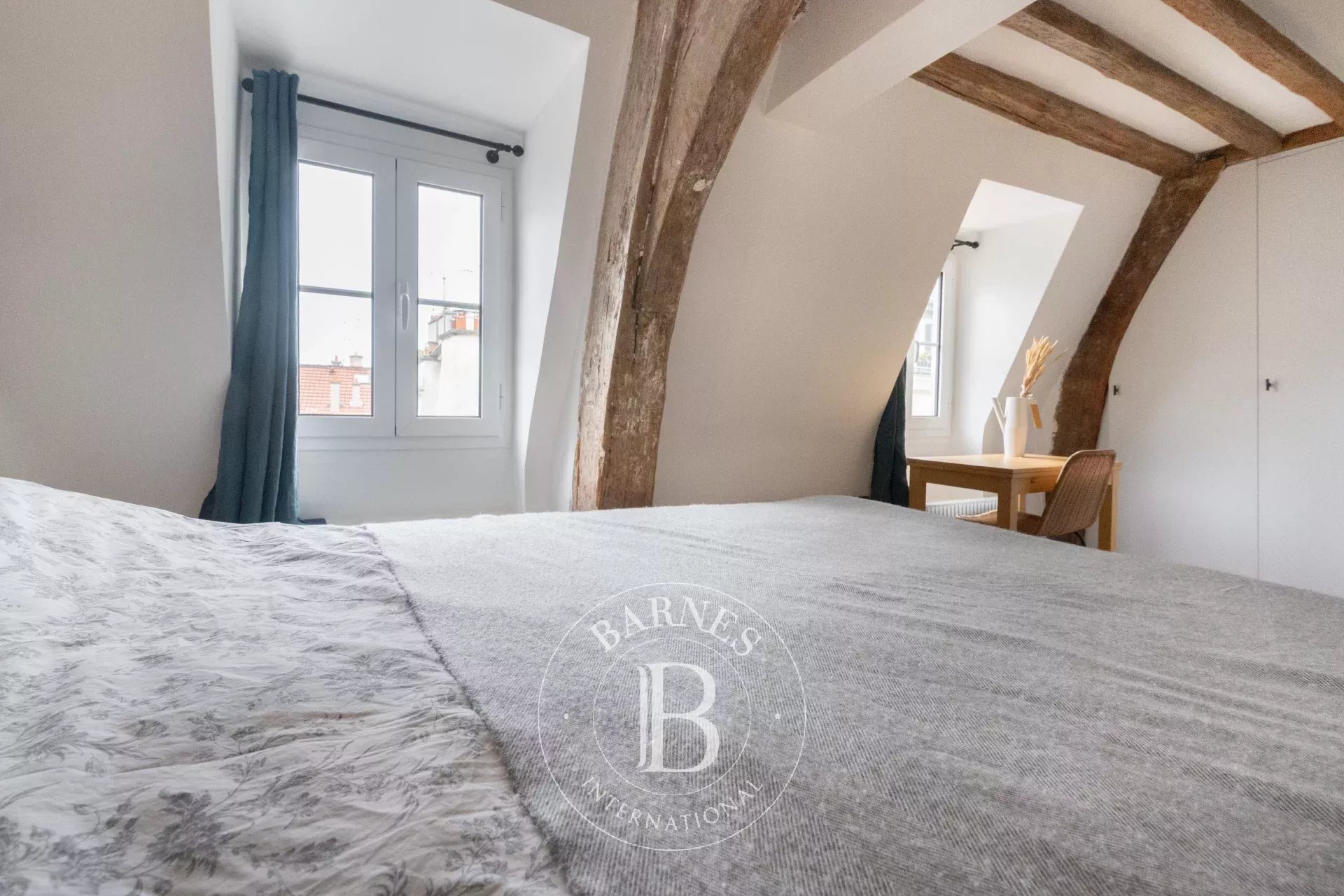 Daire Paris 3ème - picture 7