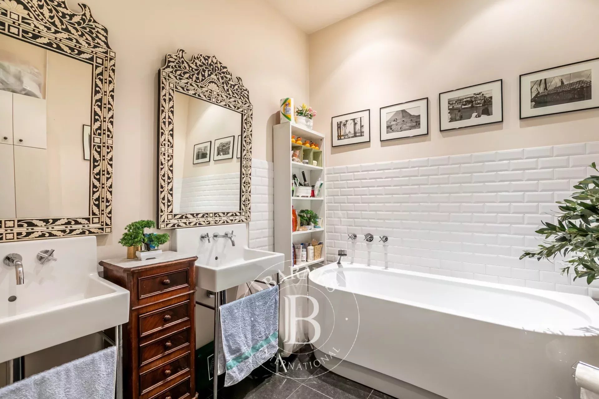 Daire Paris 8ème - picture 20