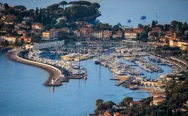 Ref.: 10 116 - BARE OWNERSHIP - SAINT JEAN CAP FERRAT (06) - Occupied 2-room apartment