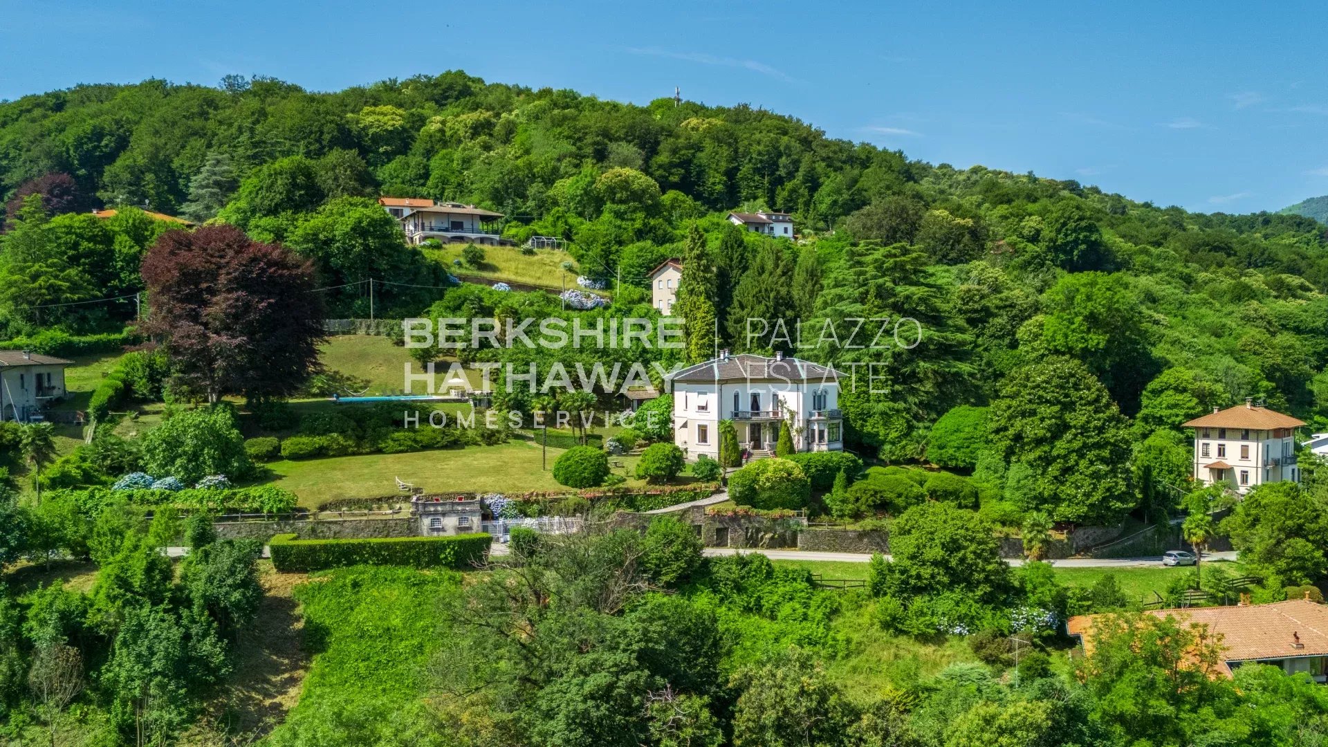 Название: Villa La Brisina — Историческая вилла с видом на Борромейский залив