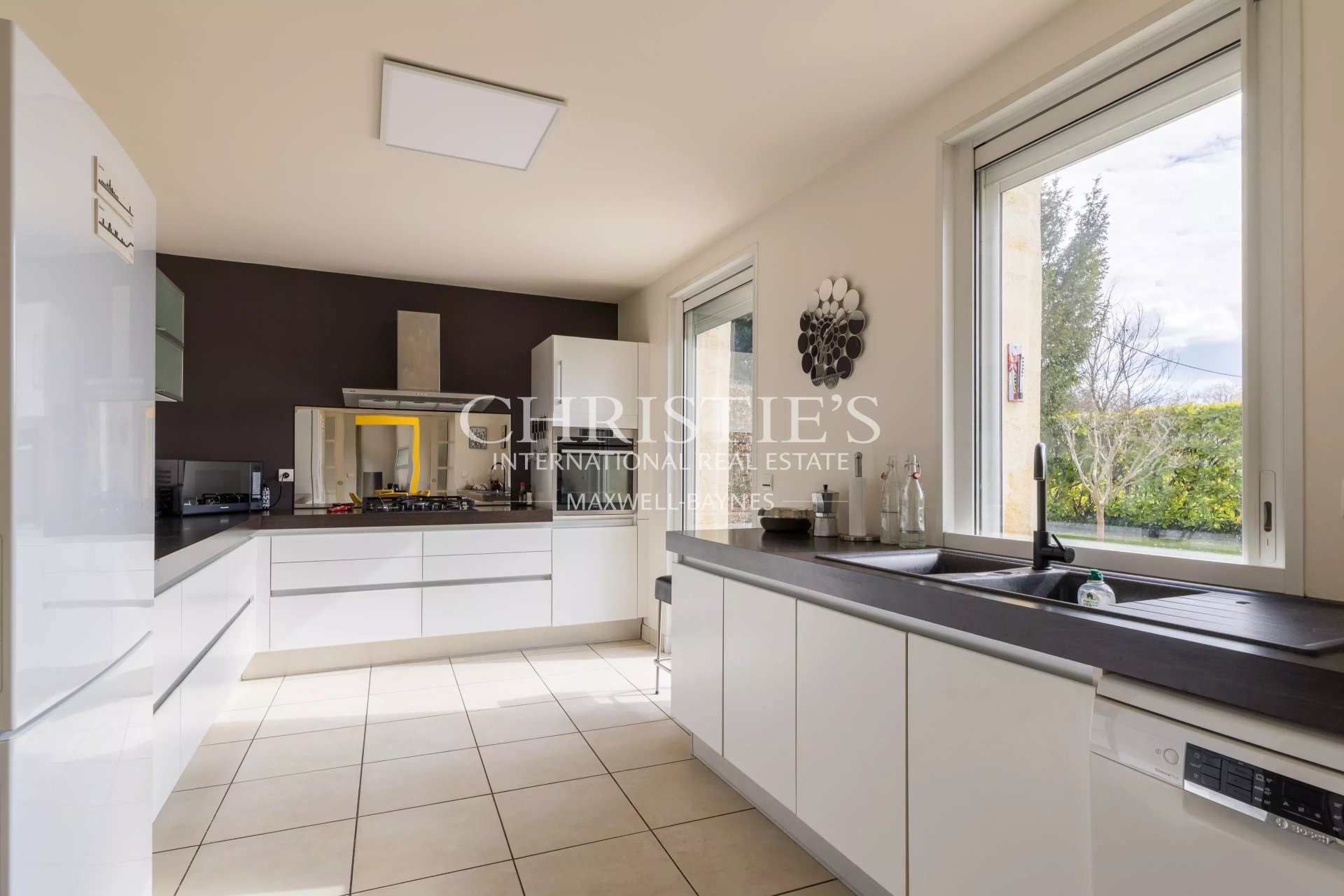 4 Bedroom Villa/Townhouse's Image 10
