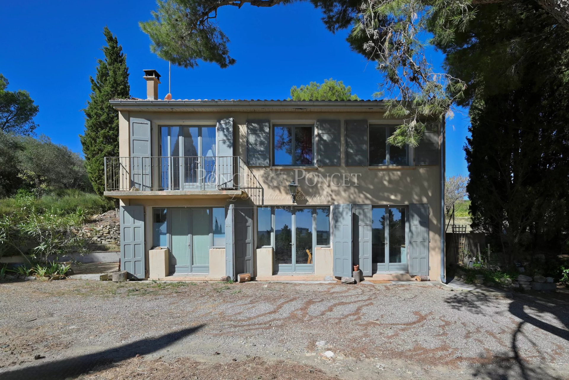 10 Bedroom Villa/Townhouse's Image 40