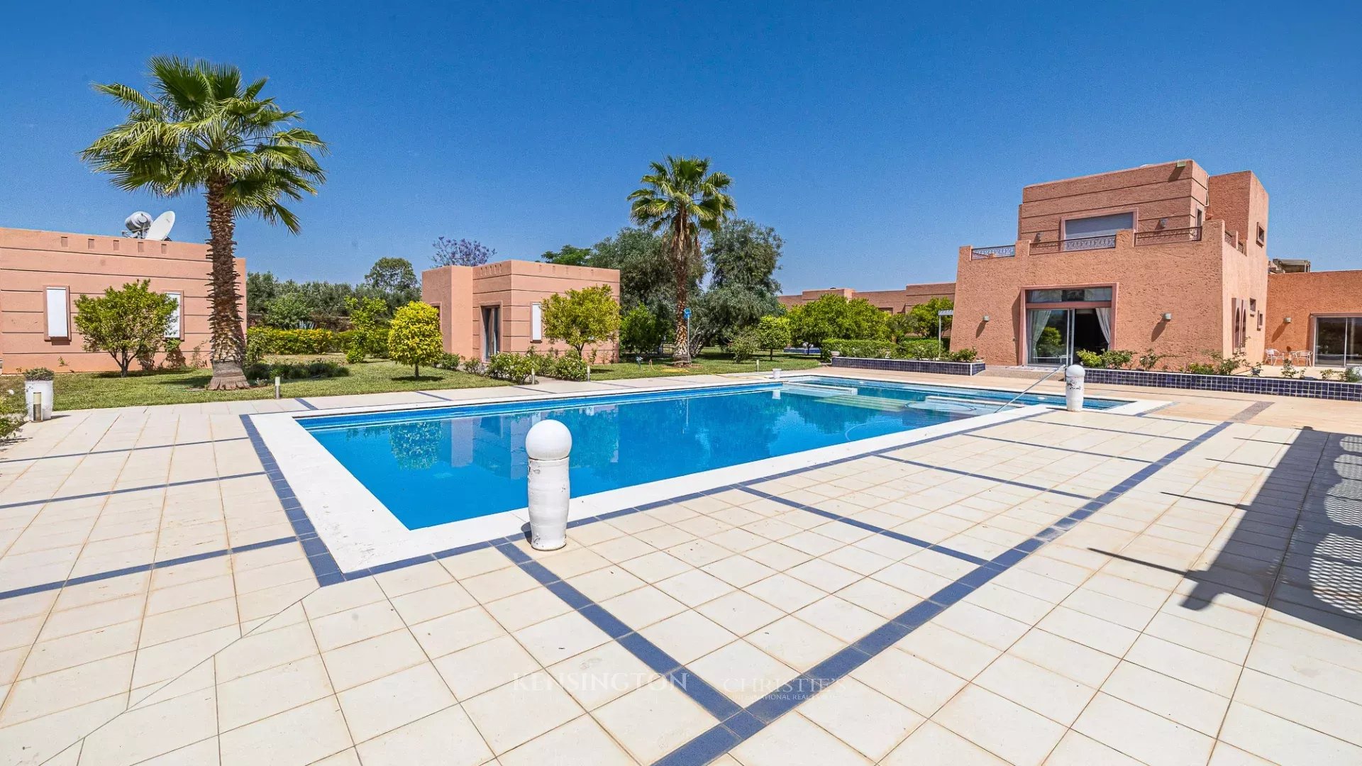 7 Bedroom Villa/Townhouse's Image 49