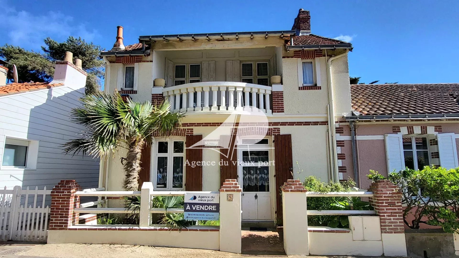 Agence immobilière de 