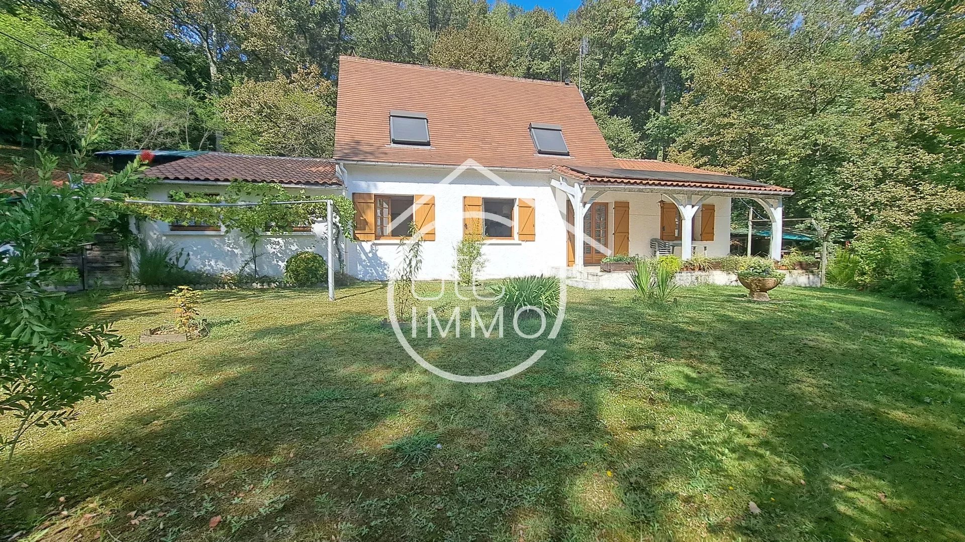 PRIGONRIEUX : Maison périgourdine 6 pièces de 141m²