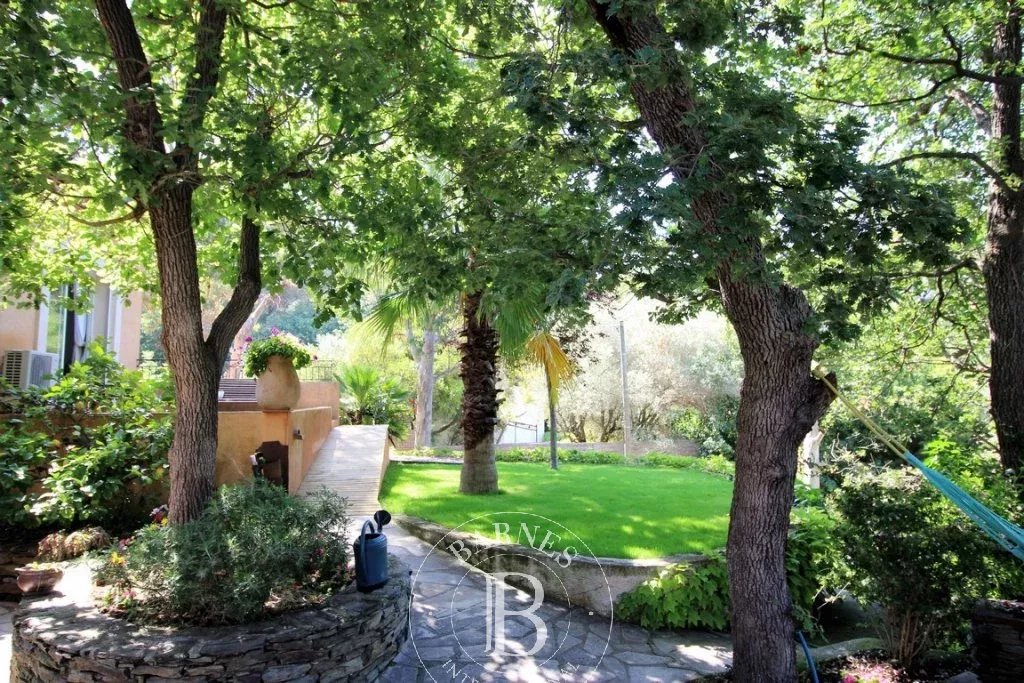 Ev Le Brusc - picture 8