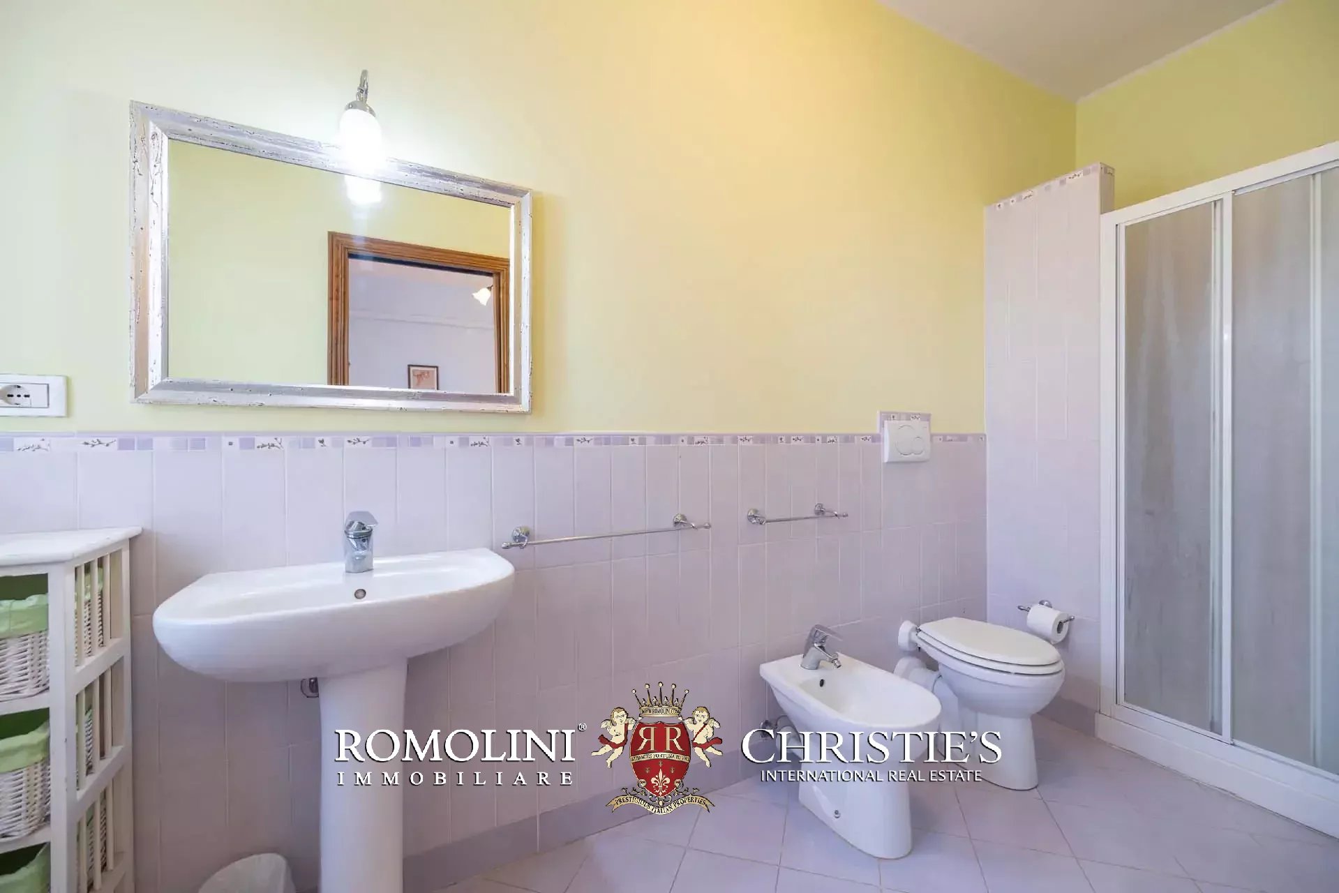 19 Bedroom Villa/Townhouse's Image 64