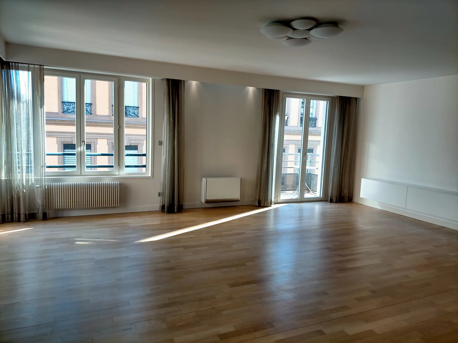 6818104 Location Lyon 6ème