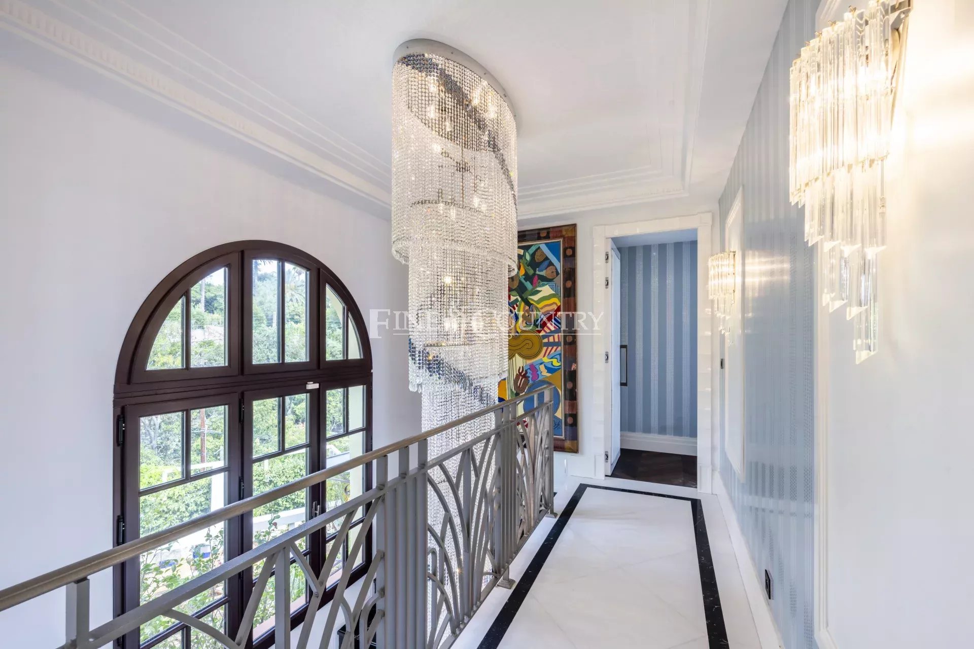 Photo of Art Deco Villa for Sale, Cannes Californie