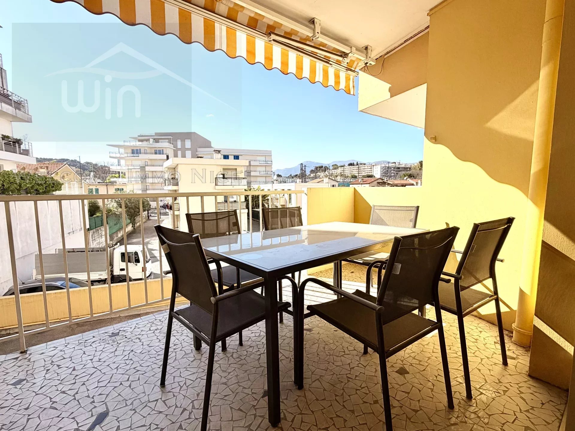 Agence immobilière de 