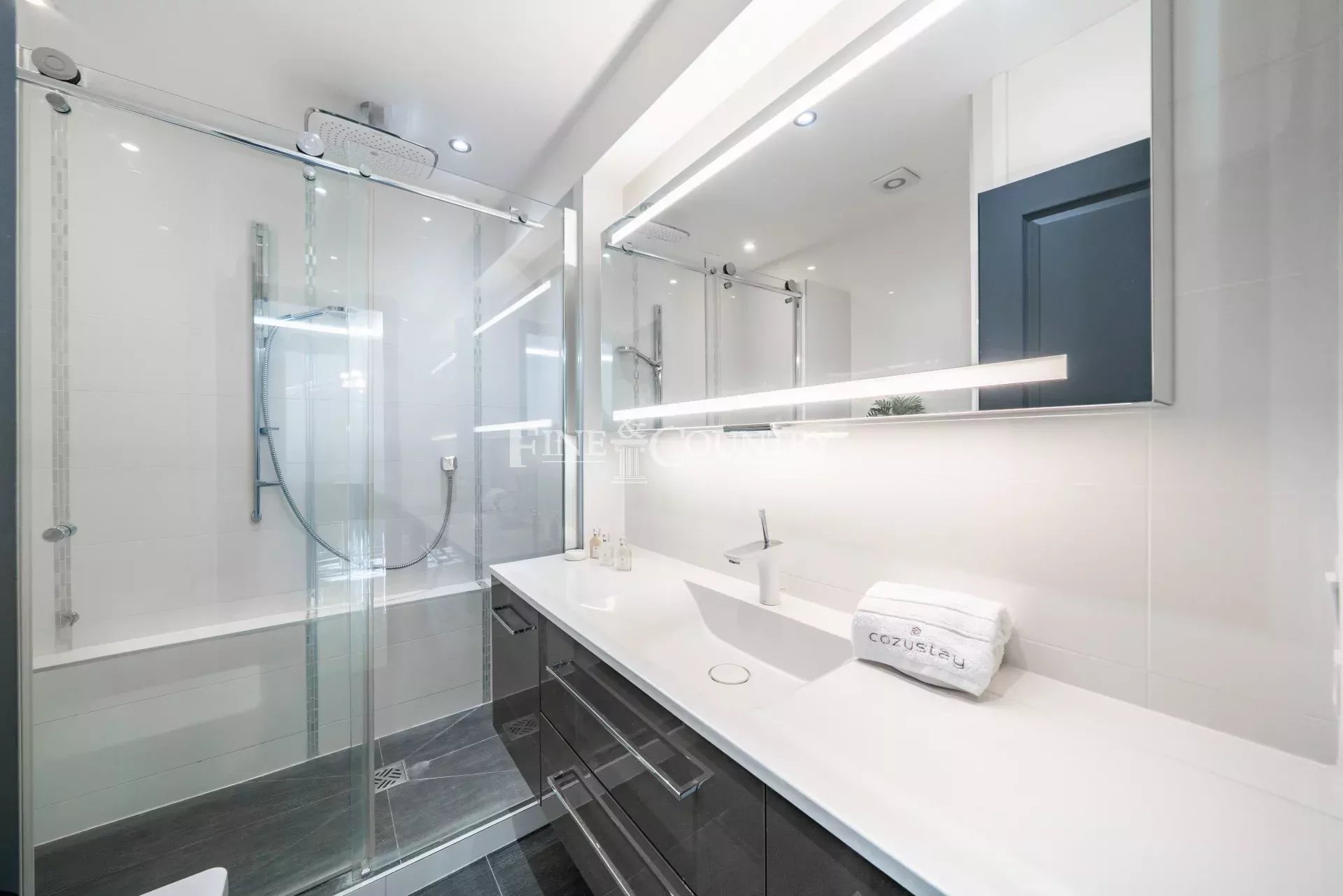 Photo of Apartment for sale Cannes Croisette