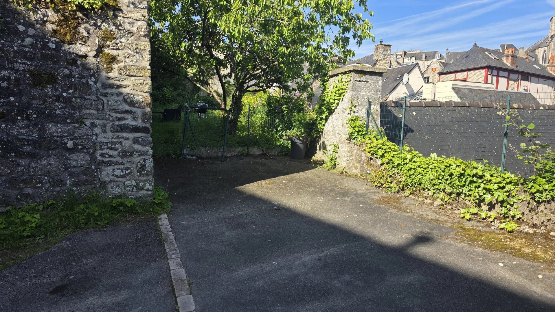 APPARTEMENT T1 -PARKING – CENTRE DINAN EN EXCLUSIVITE-