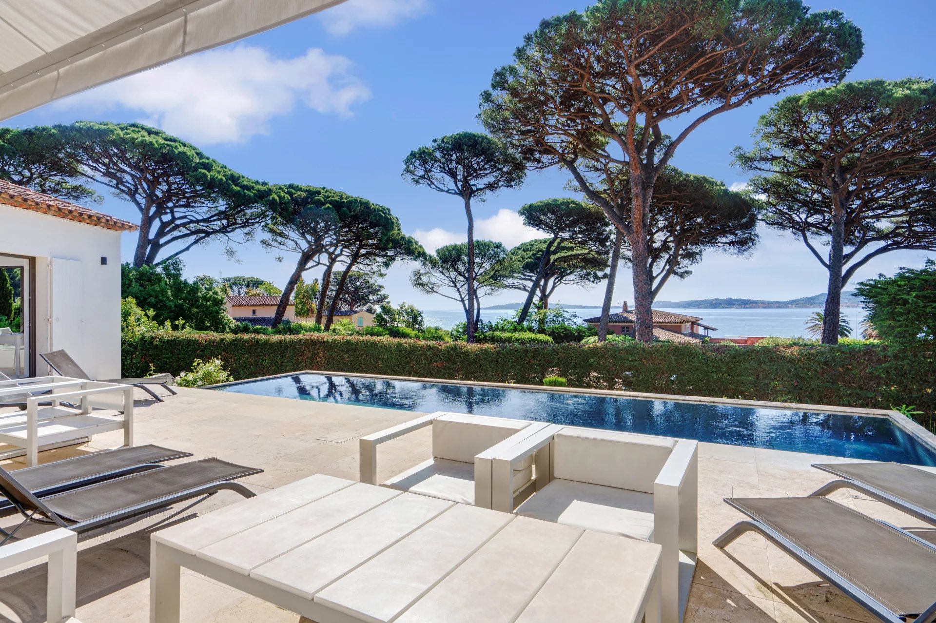 Villa Grimaud - picture 1