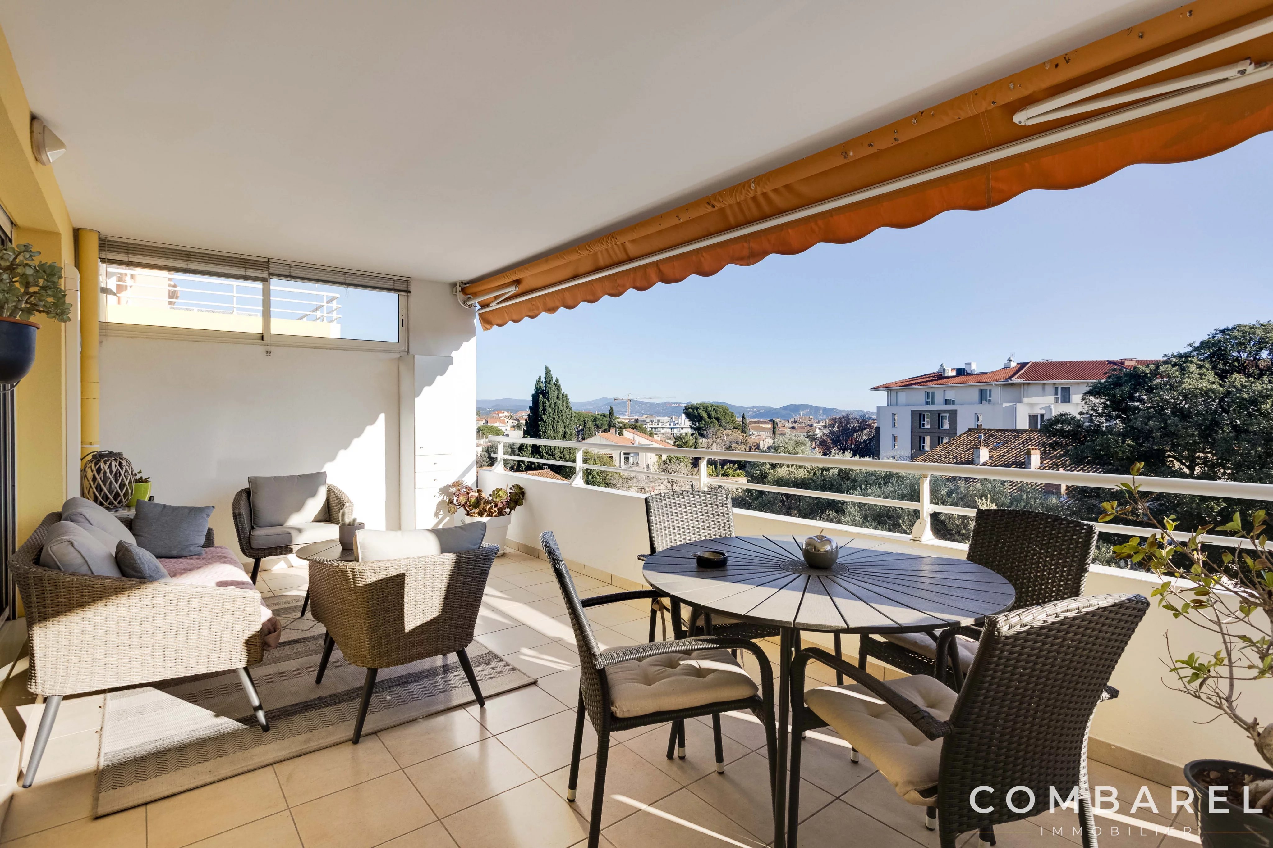 Agence immobilière de 