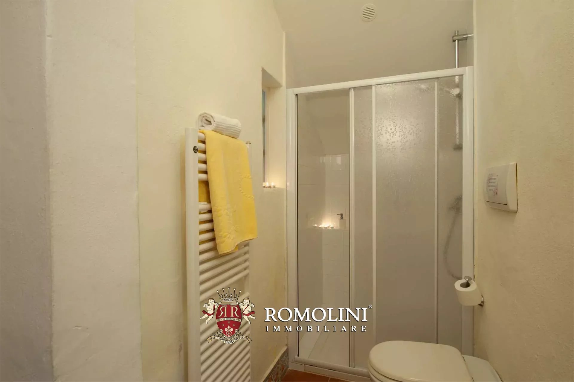 11 Bedroom Villa/Townhouse's Image 38