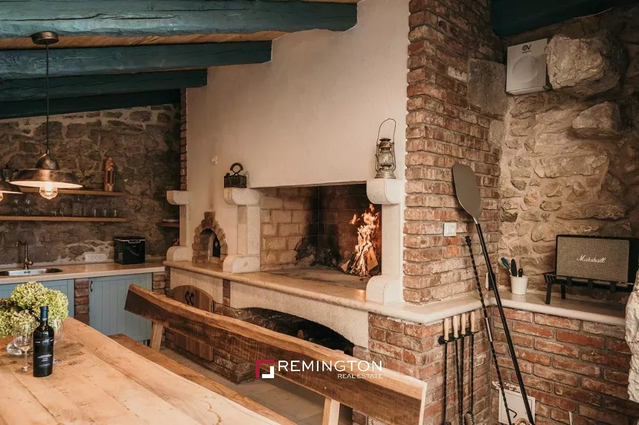 4 Bedroom Villa/Townhouse's Image 12