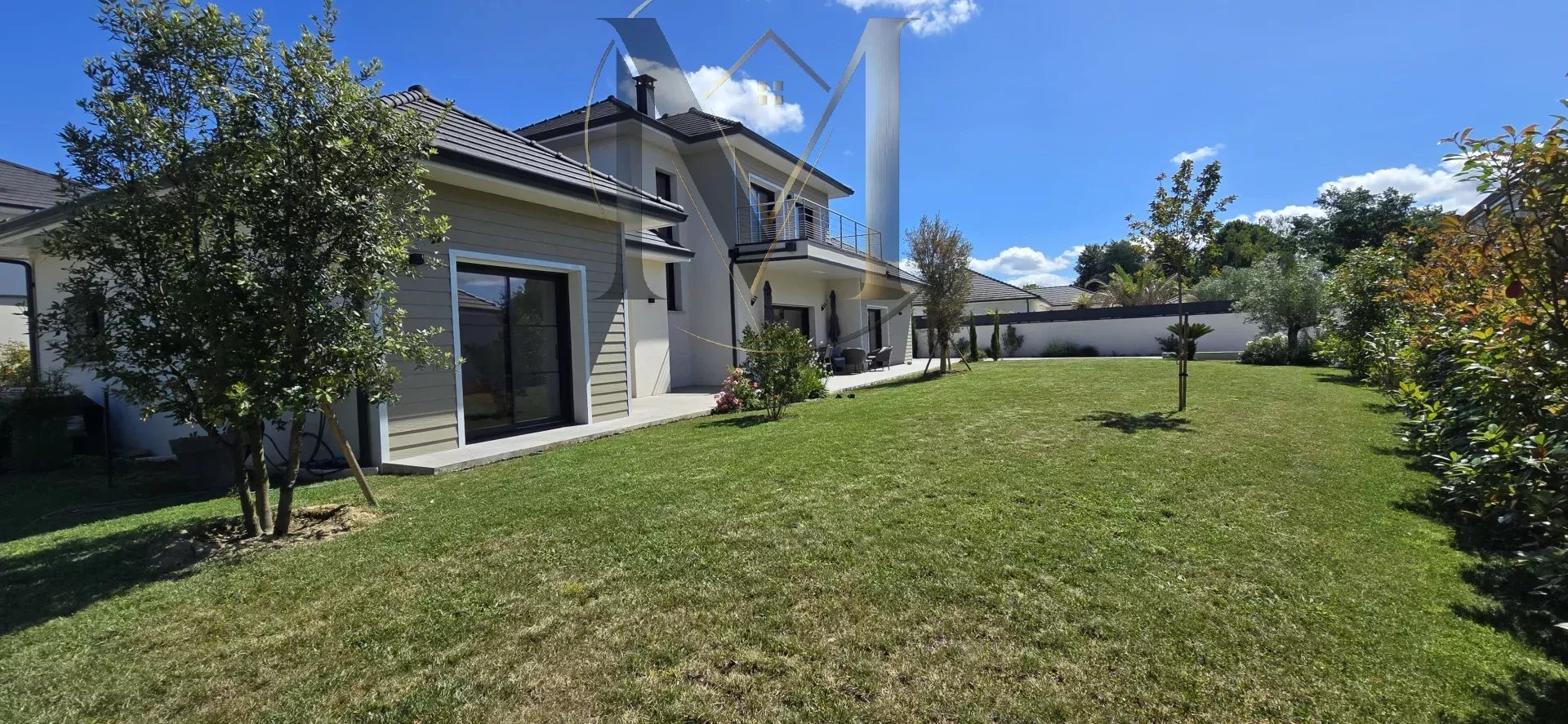 Agence immobilière de 