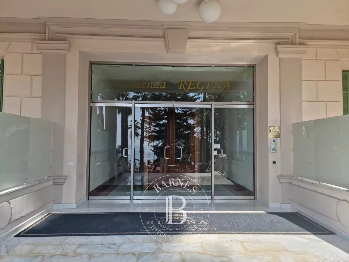 Apart otel Ospedaletti - picture 9