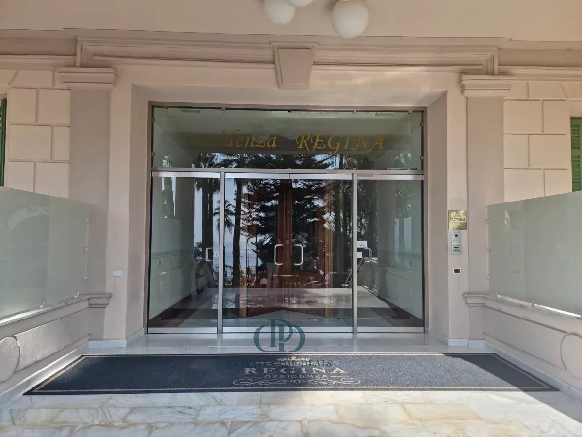 Apart otel Ospedaletti - picture 9