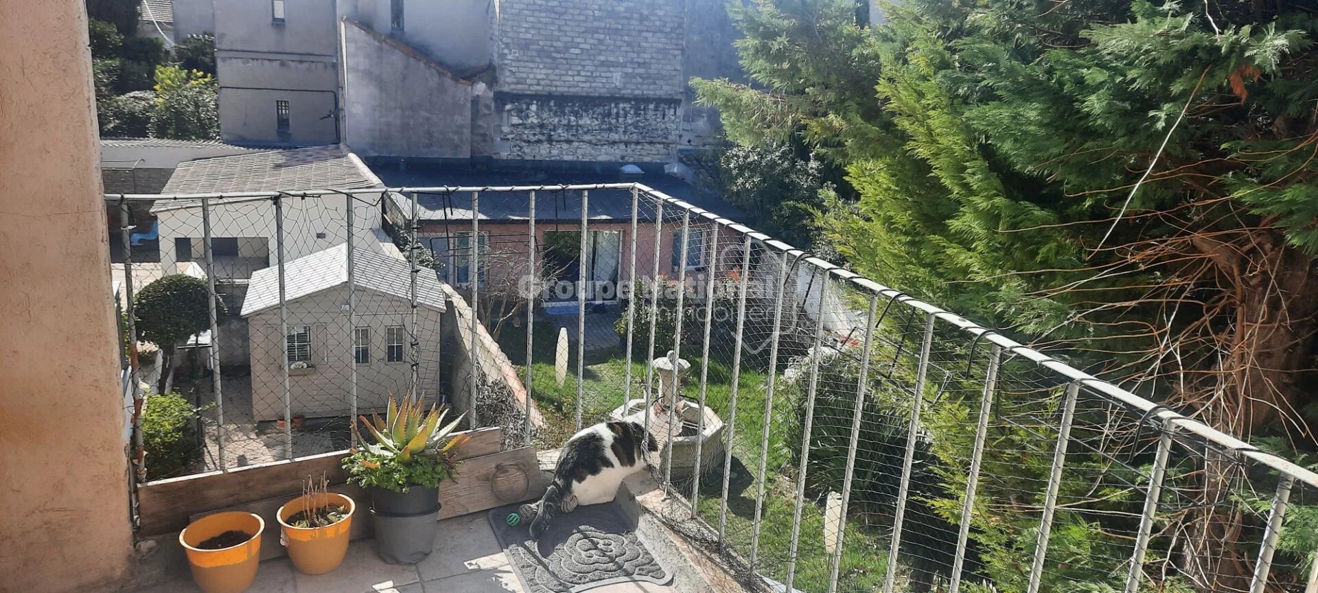 AVIGNON INTRA MUROS, appartement, terrasse.