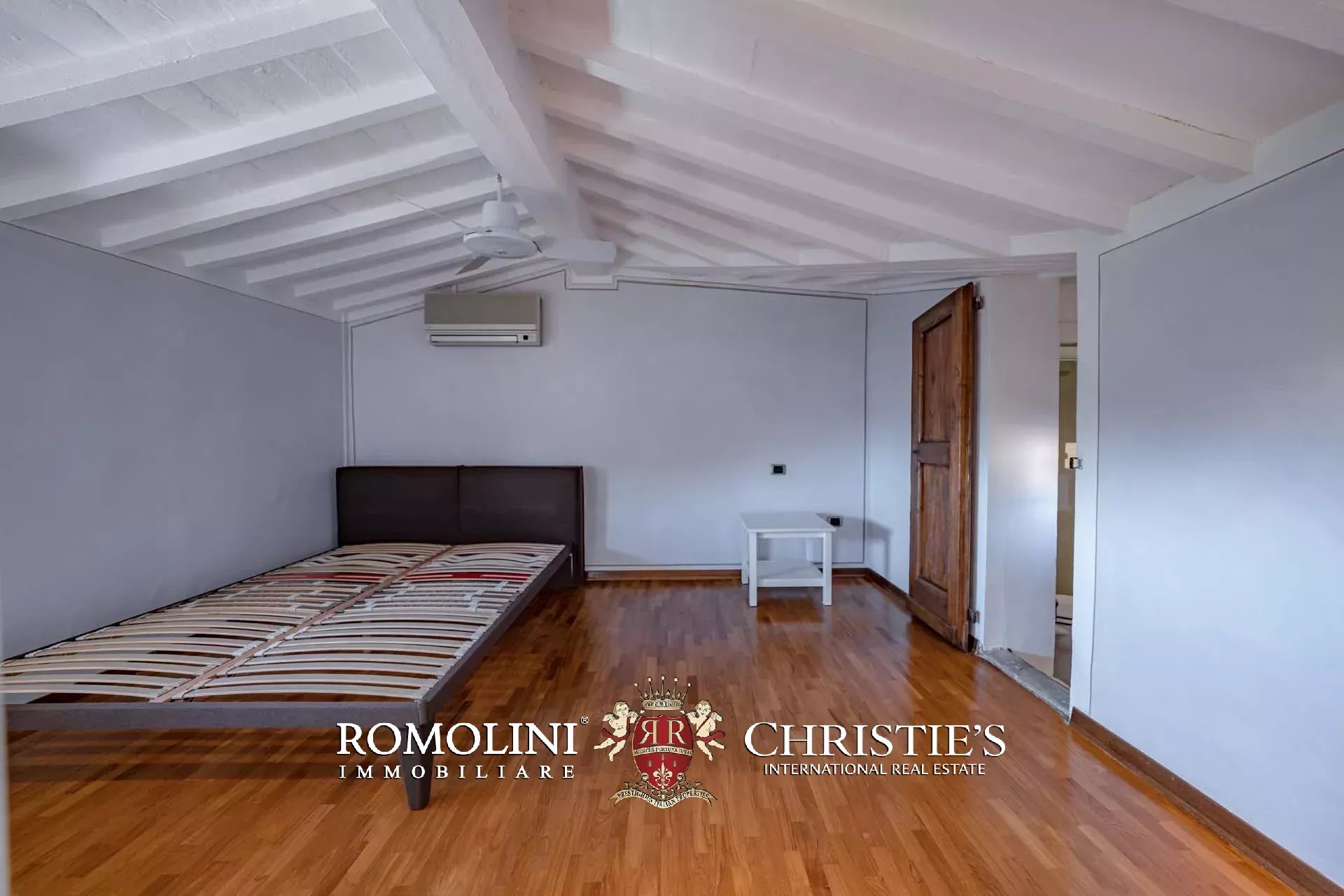 6 Bedroom Apartment/Flat's Image 36