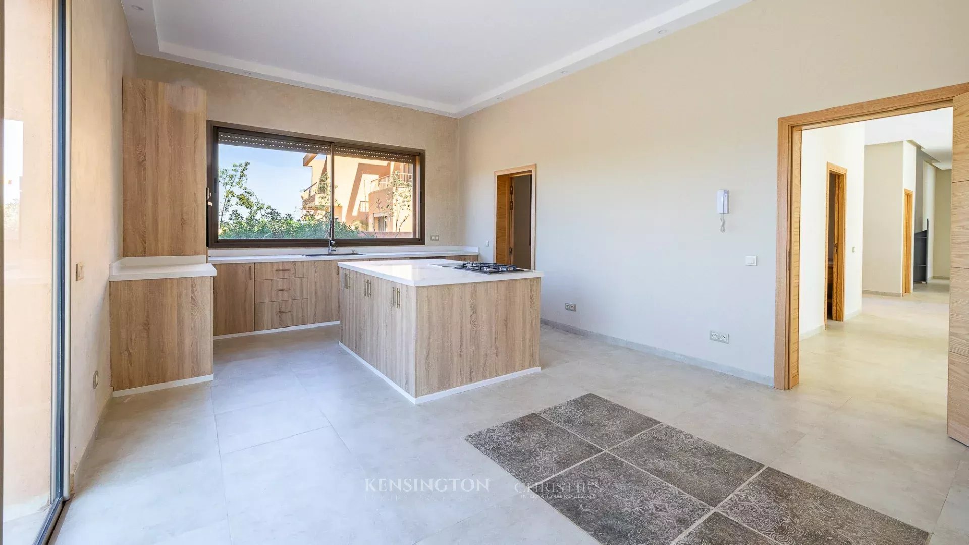 4 Bedroom Villa/Townhouse's Image 9