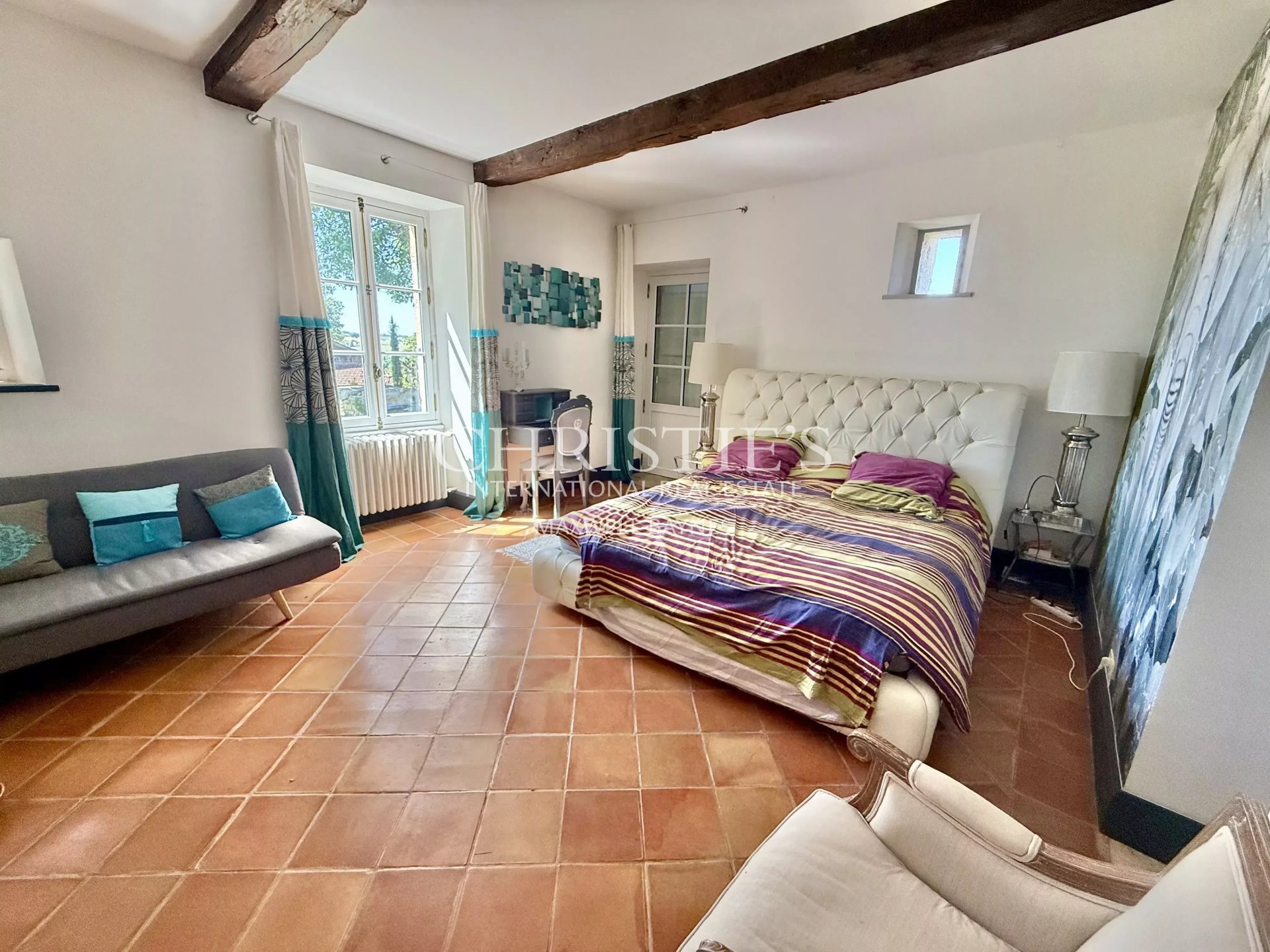 7 Bedroom Villa/Townhouse's Image 9