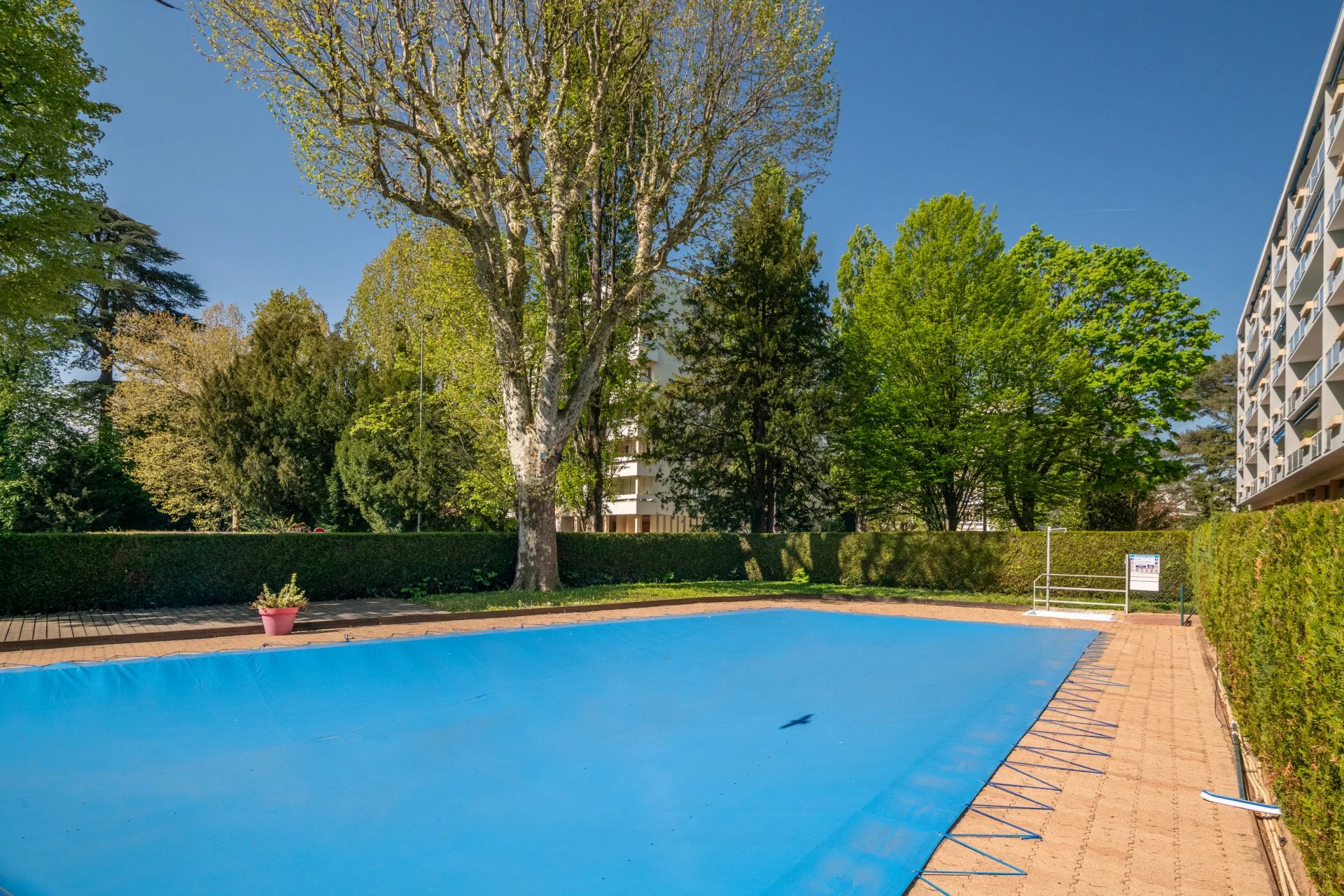 ECULLY - Appartement de 189, 68 m2 - 6 chambres - Piscine -Tennis - Garage - picture 3