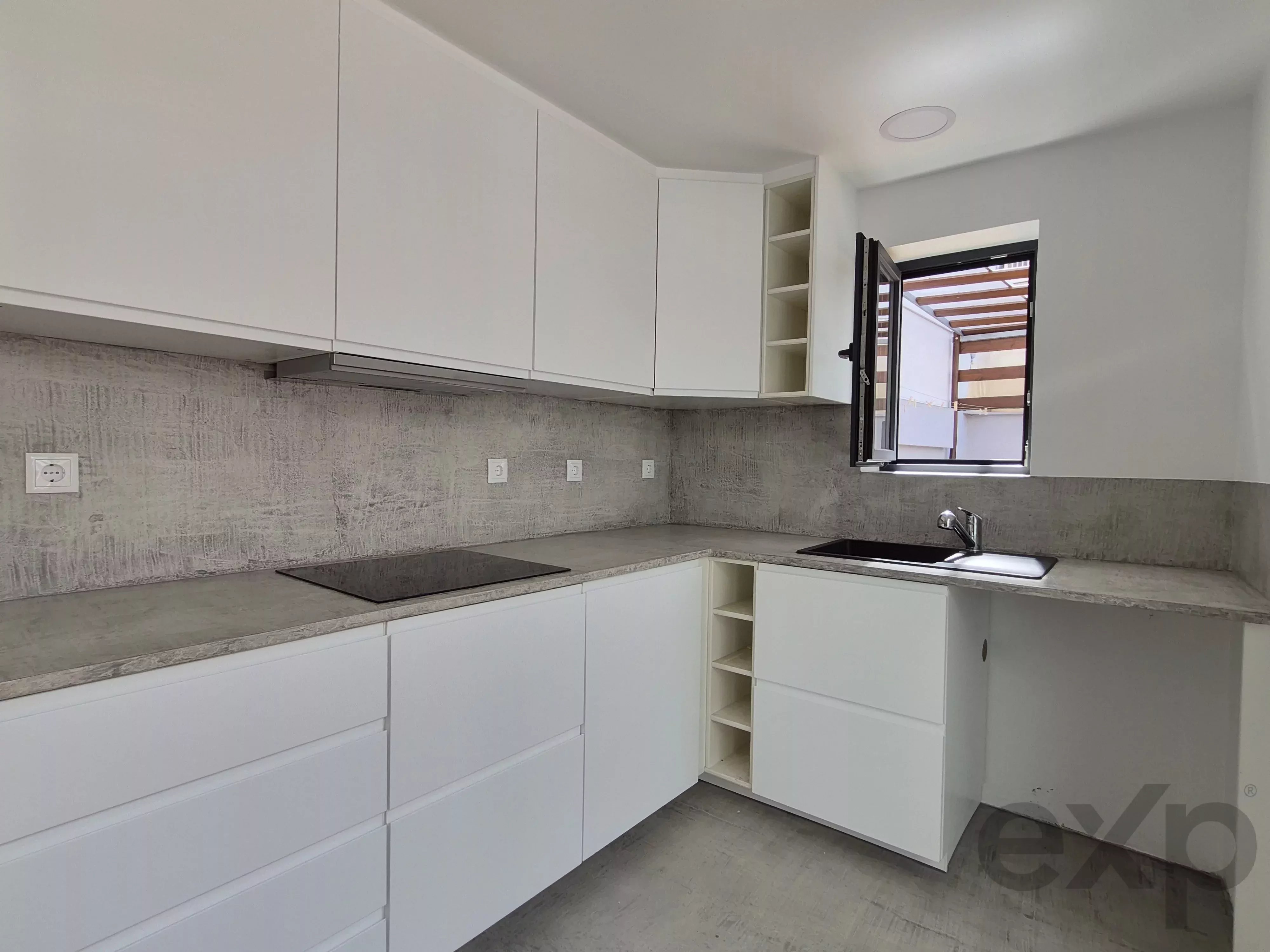 New house, 2 bedrooms, large patio, Alvor center 87107231 image 10