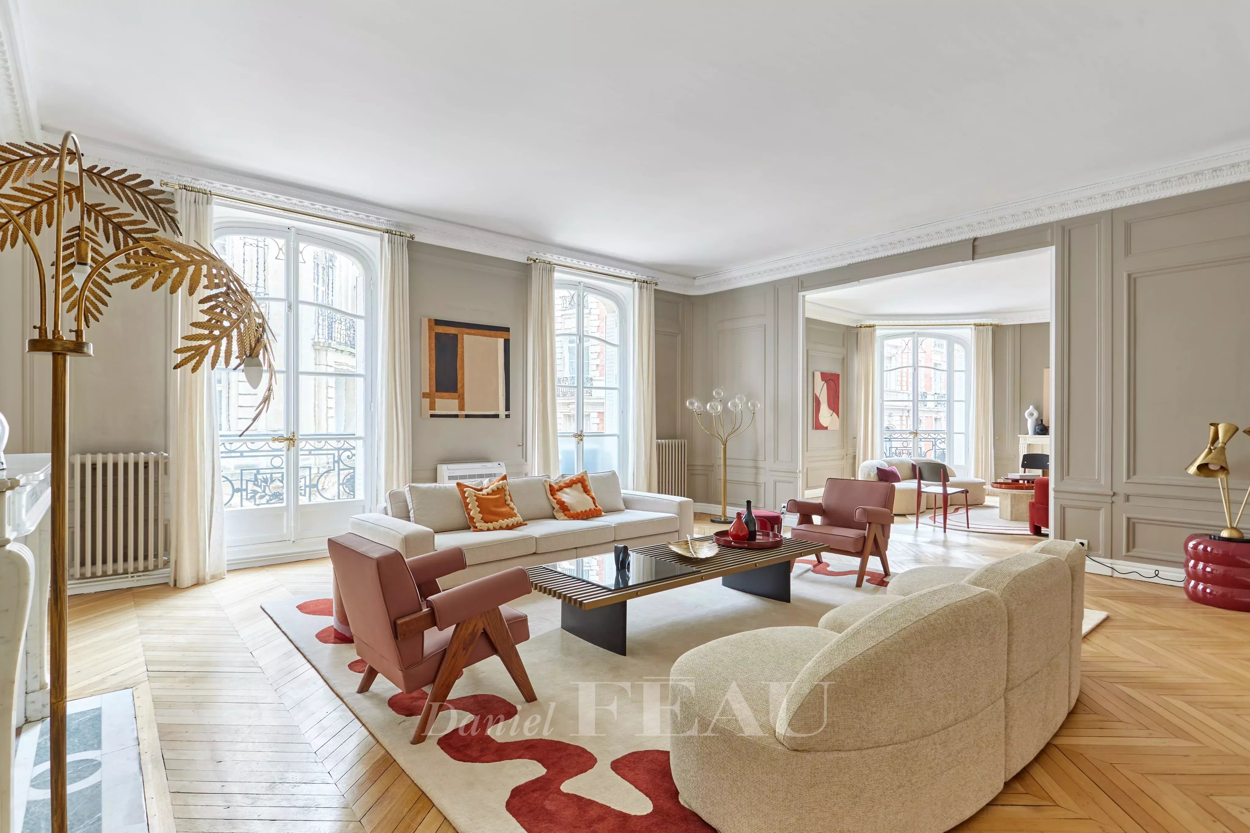 Paris 16th District – A magnificent 4-bed apartment