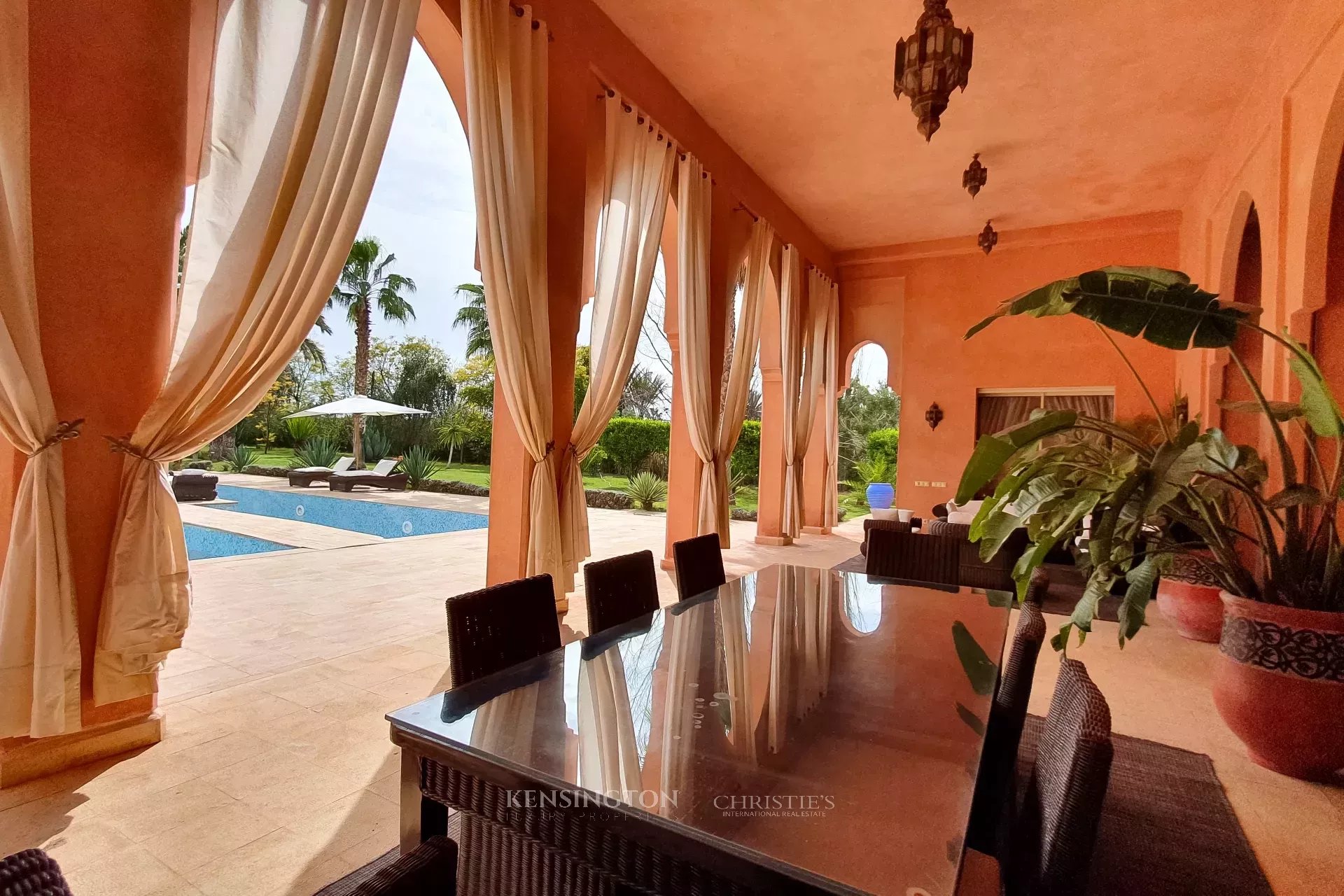 4 Bedroom Villa/Townhouse's Image 3