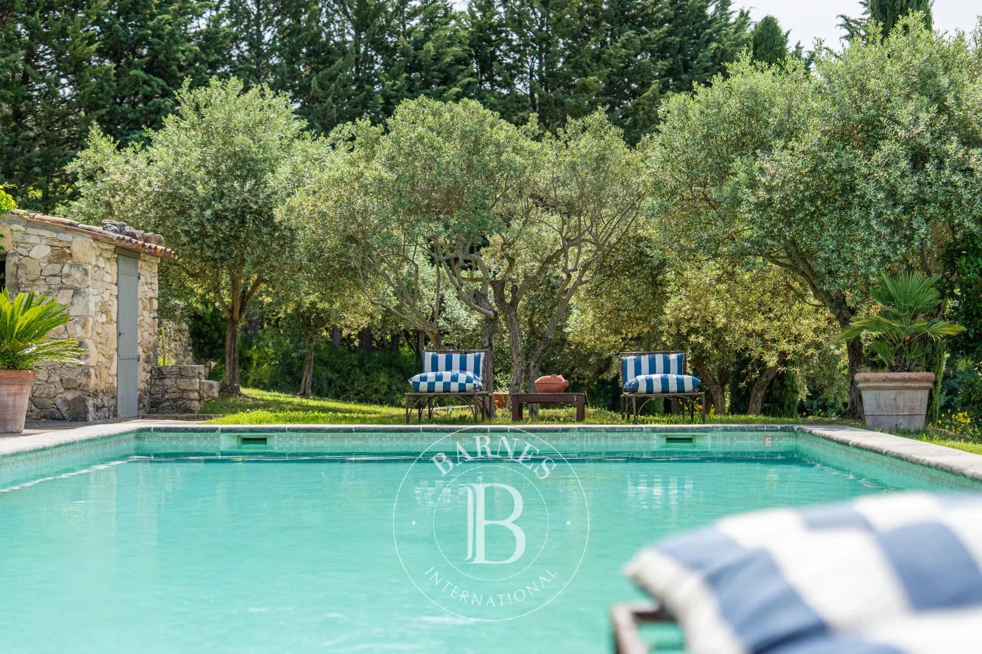 LOURMARIN CENTER - 320m2 - SWIMMING POOL- 1,6 ha - picture 21