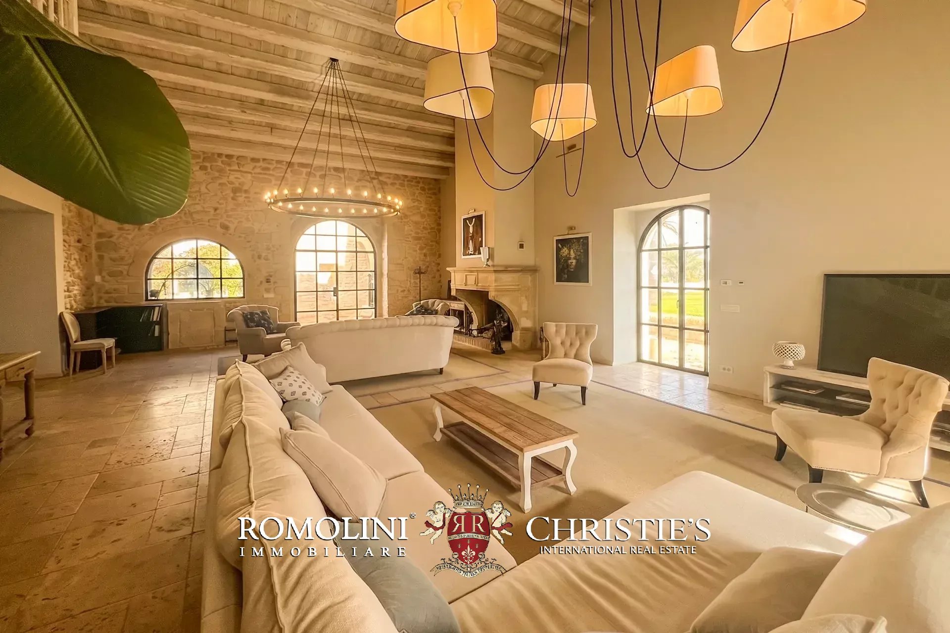 5 Bedroom Vineyard's Image 21