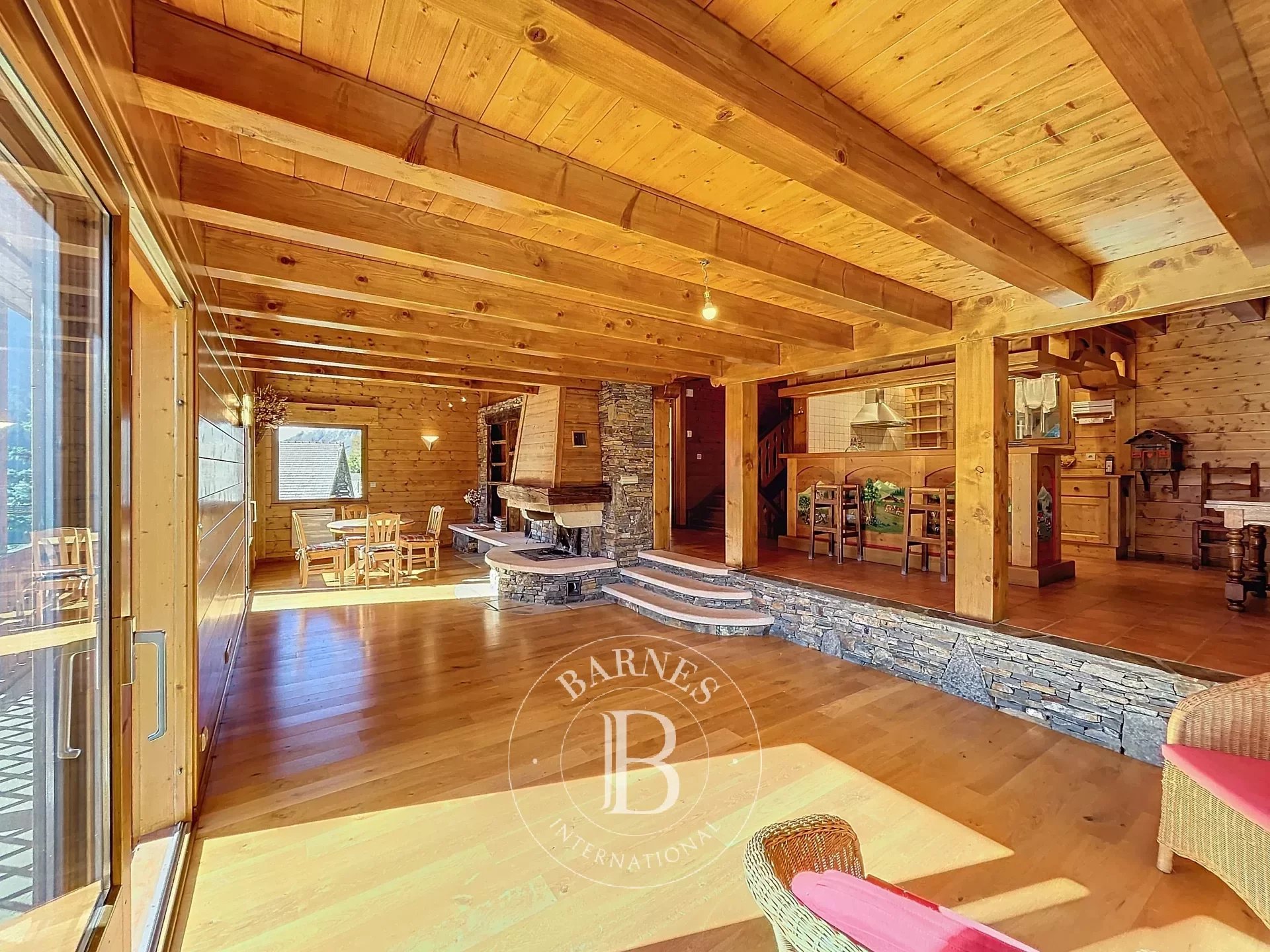 Photo of Châtel - Chalet of 260 sq m (220 sq m living space) - 4234 sq m of land - Near village center in a sought-after area with magnificent South-West exposure