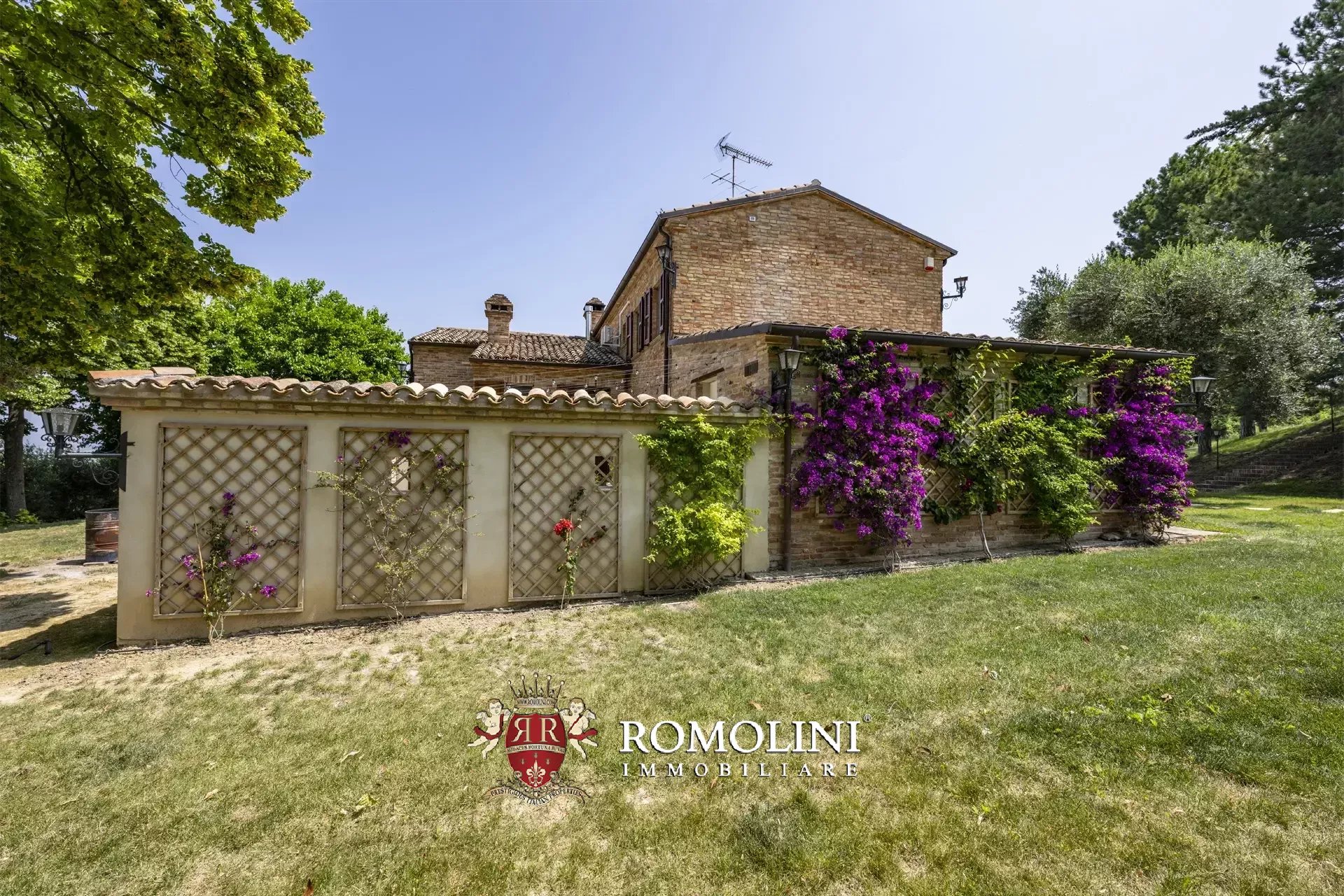 4 Bedroom Villa/Townhouse's Image 17