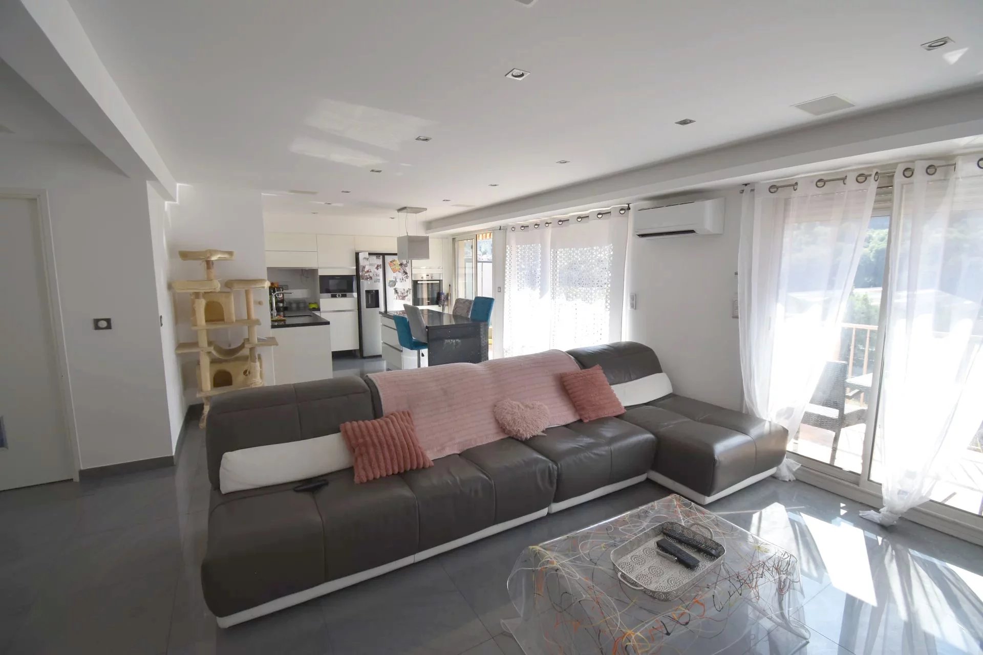 Vente Nice Ariane Appartement 5 pièces 210 000€