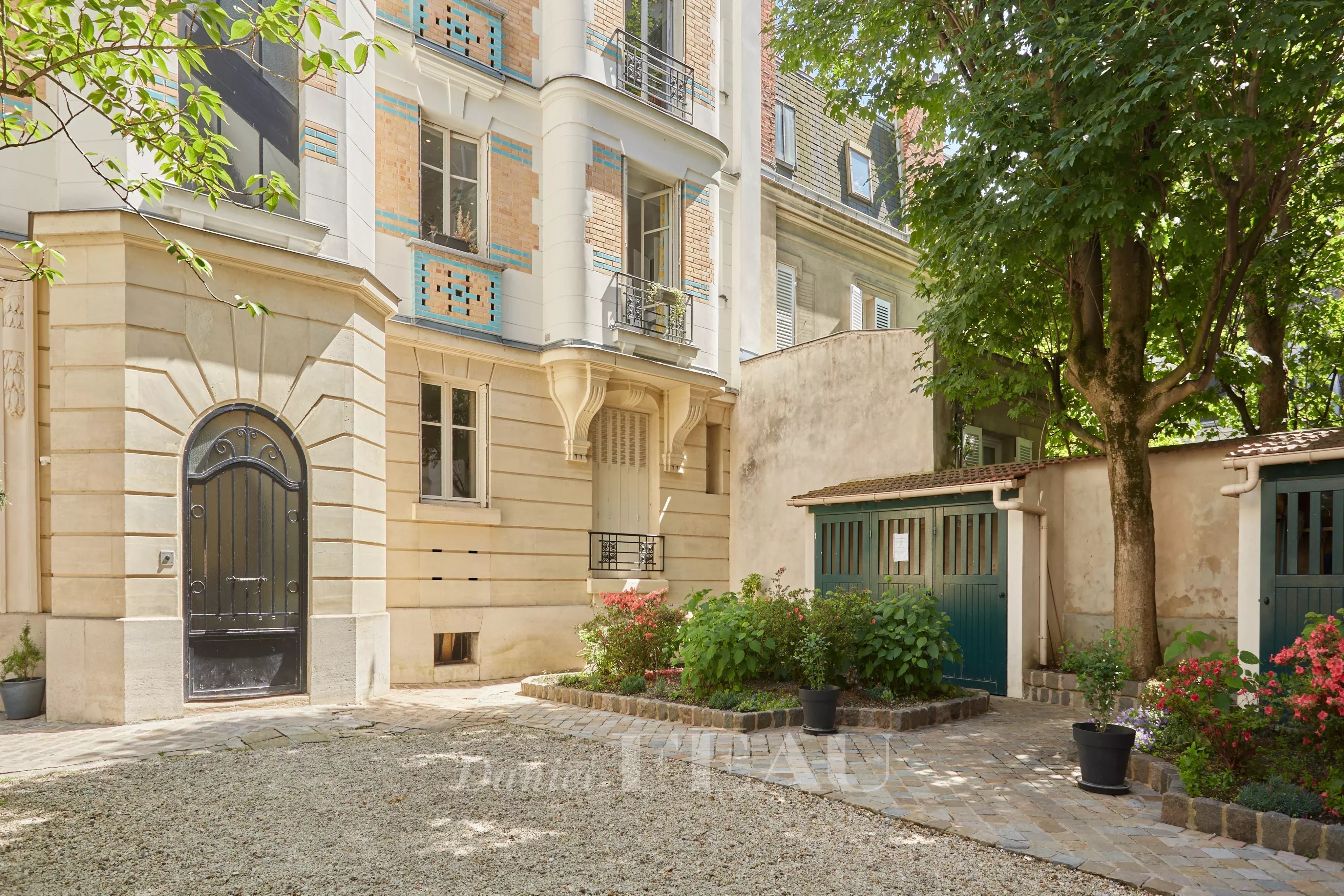 Location Appartement Paris 16ème