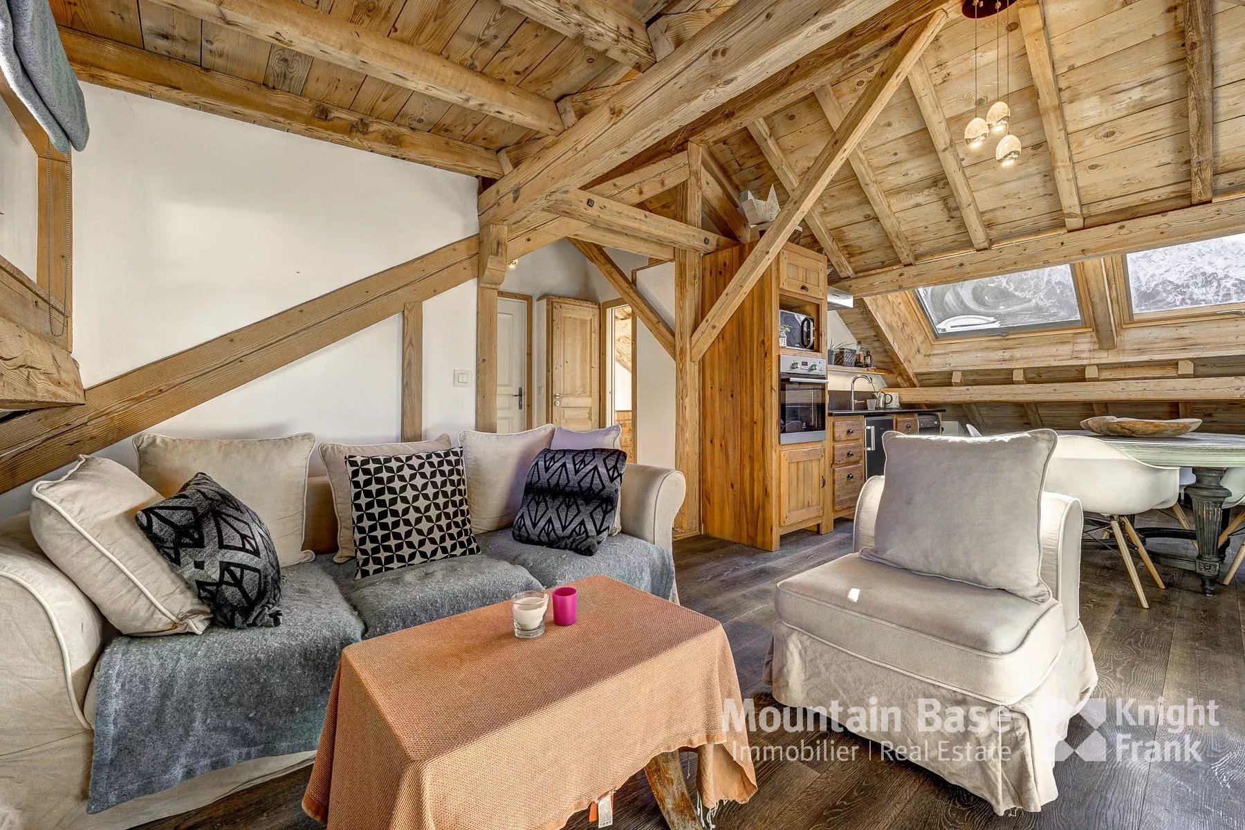 Photo of A beautifully renovated, 6-bedroom house in central Chamonix