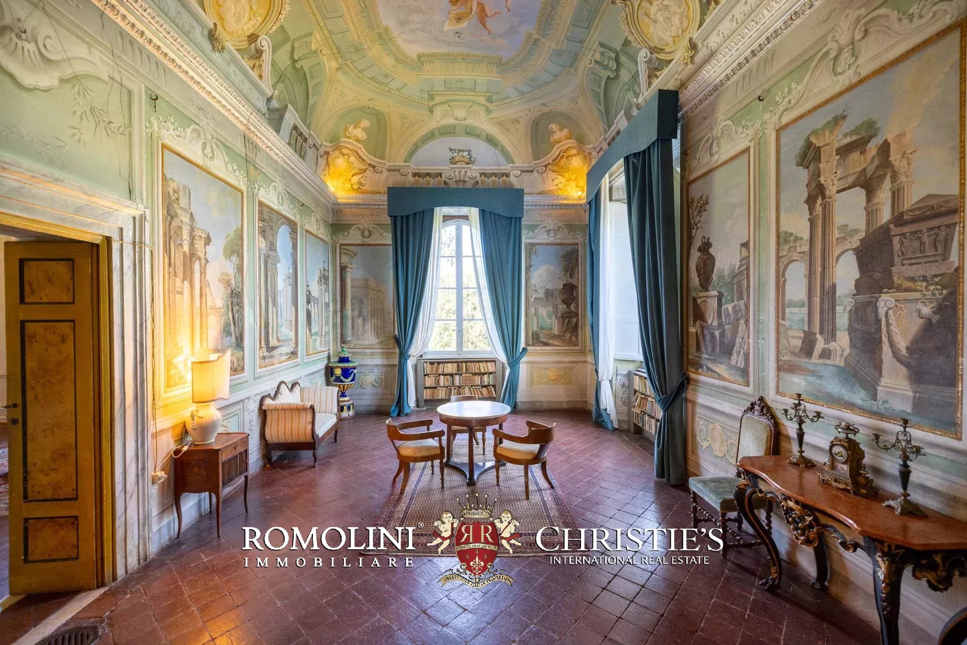 14 Bedroom Villa/Townhouse's Image 33