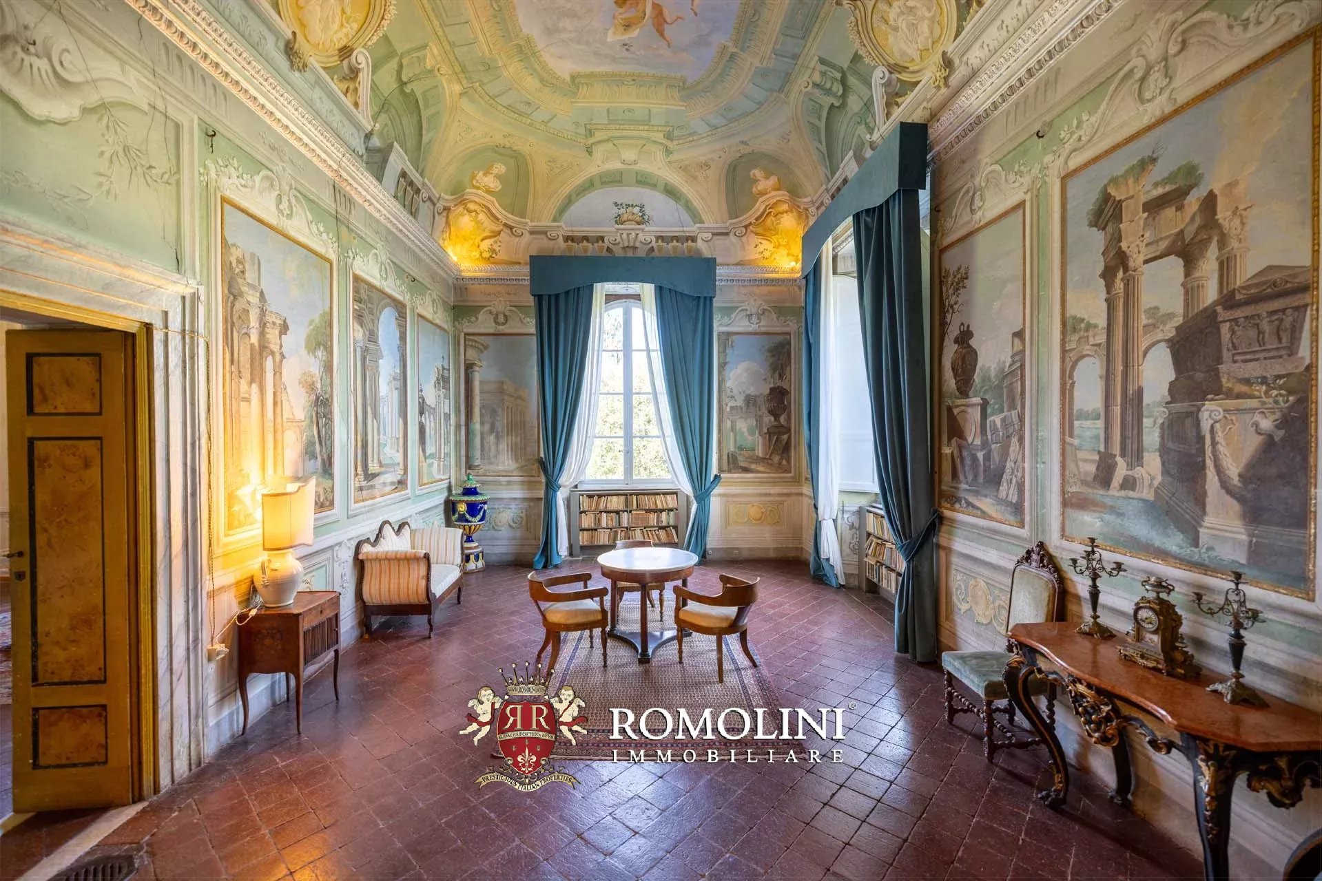 14 Bedroom Villa/Townhouse's Image 33