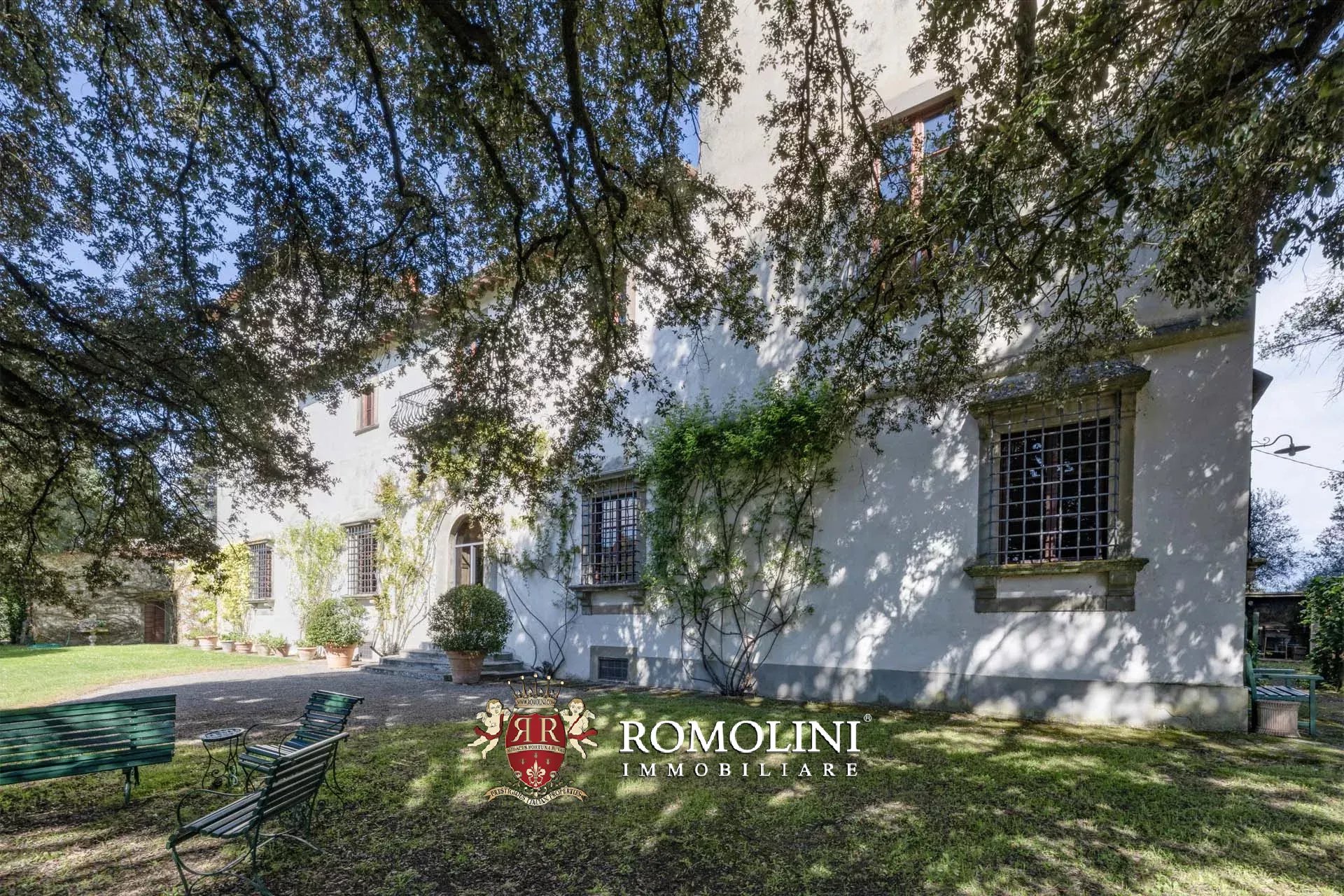 27 Bedroom Vineyard's Image 33