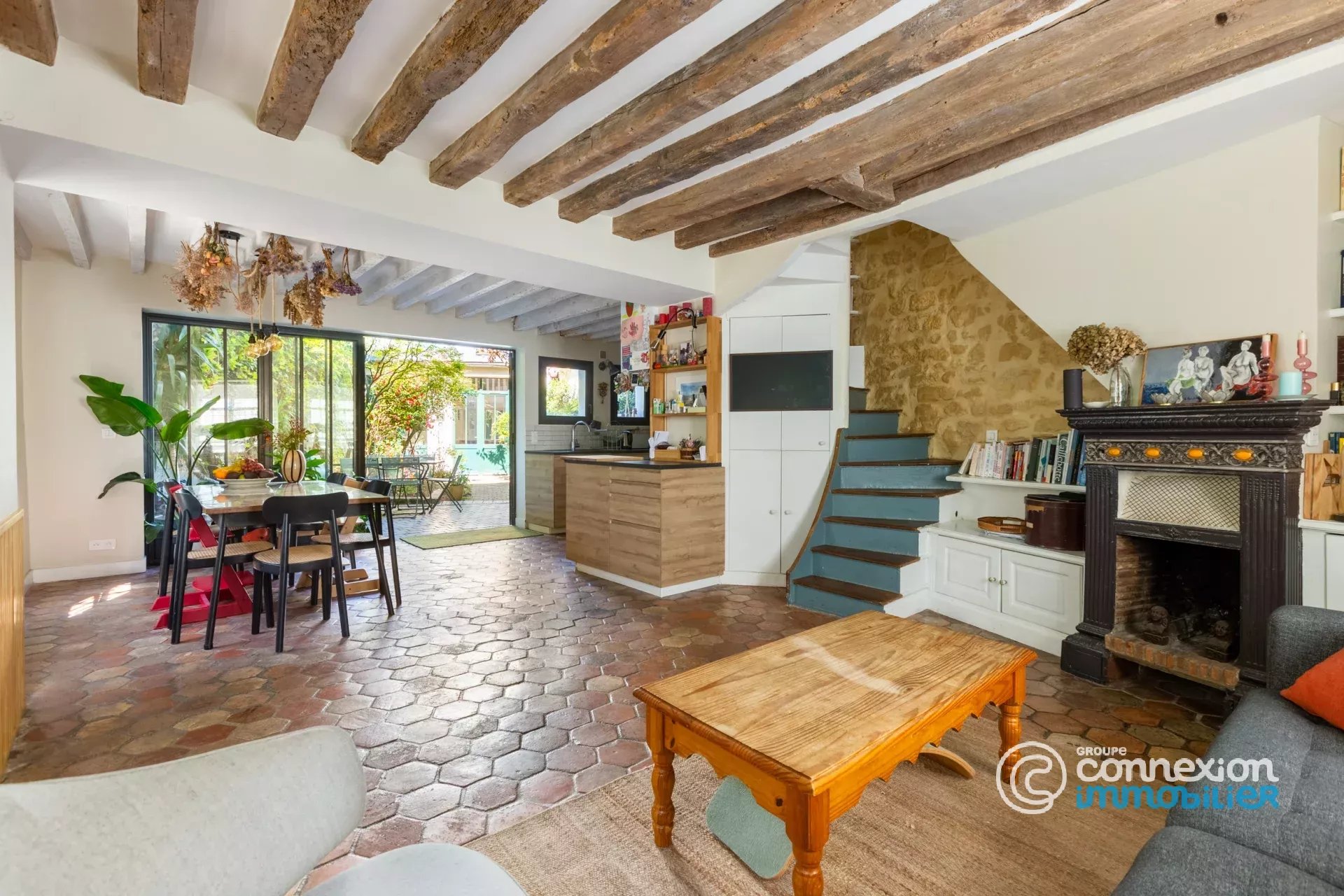 Maison avec terrasse et jardin