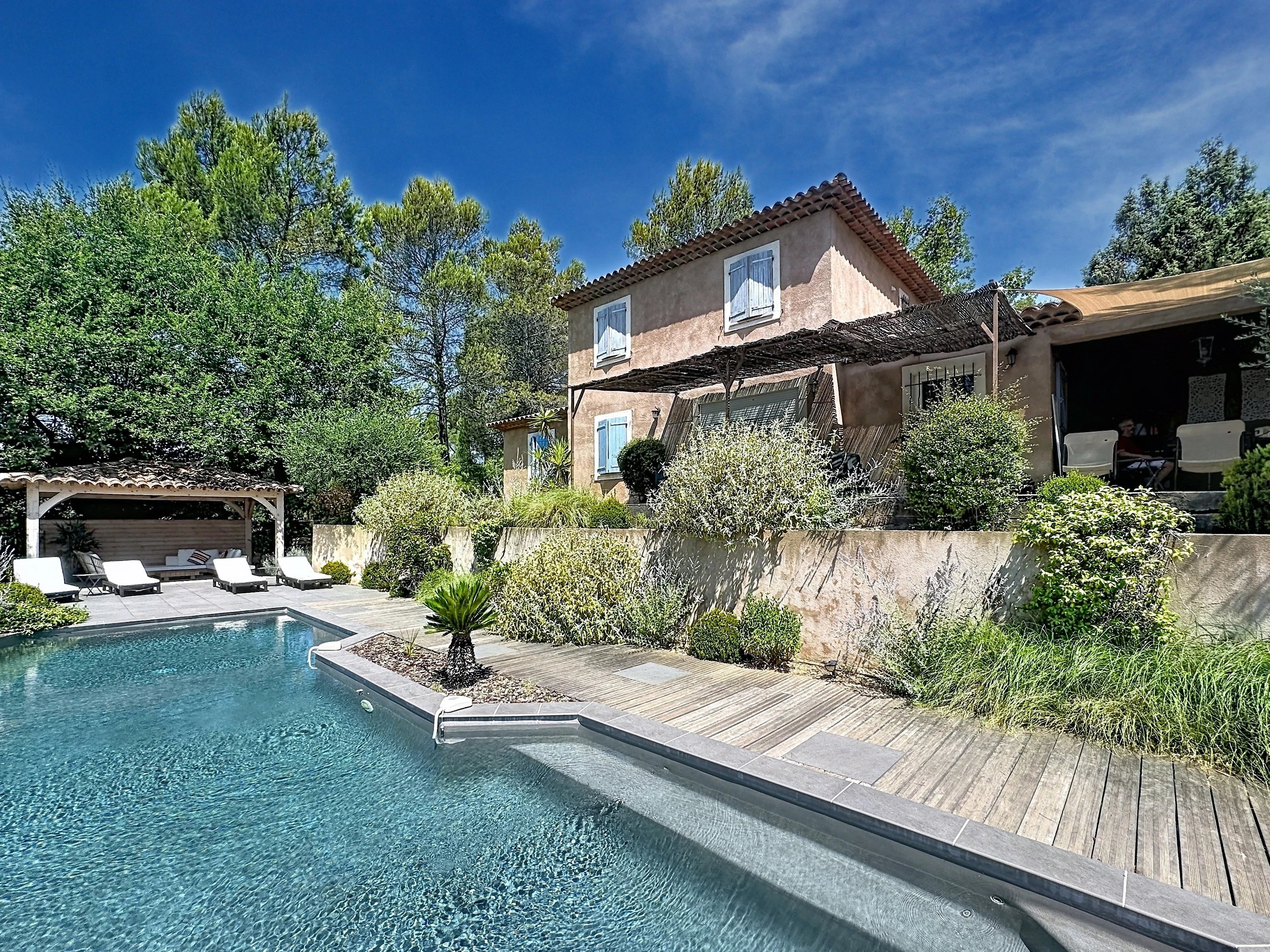 Elegant 4-Bedroom Villa with Pool in Carcès, France