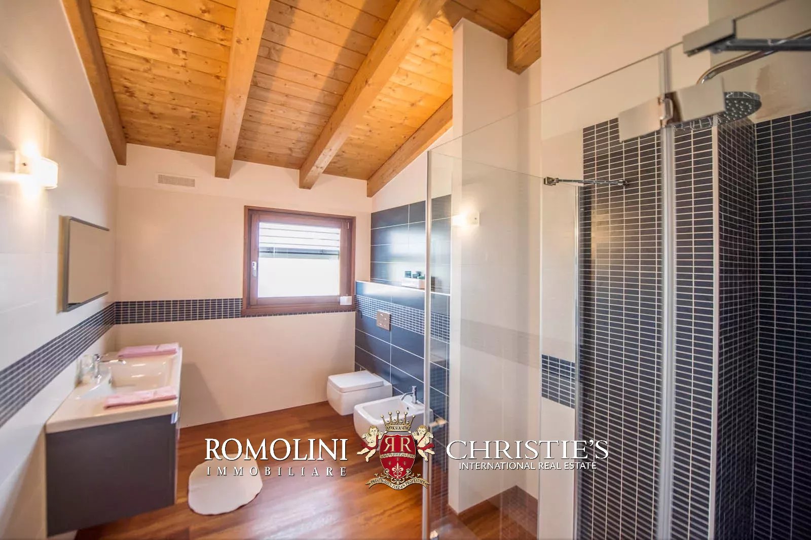 3 Bedroom Villa/Townhouse's Image 61