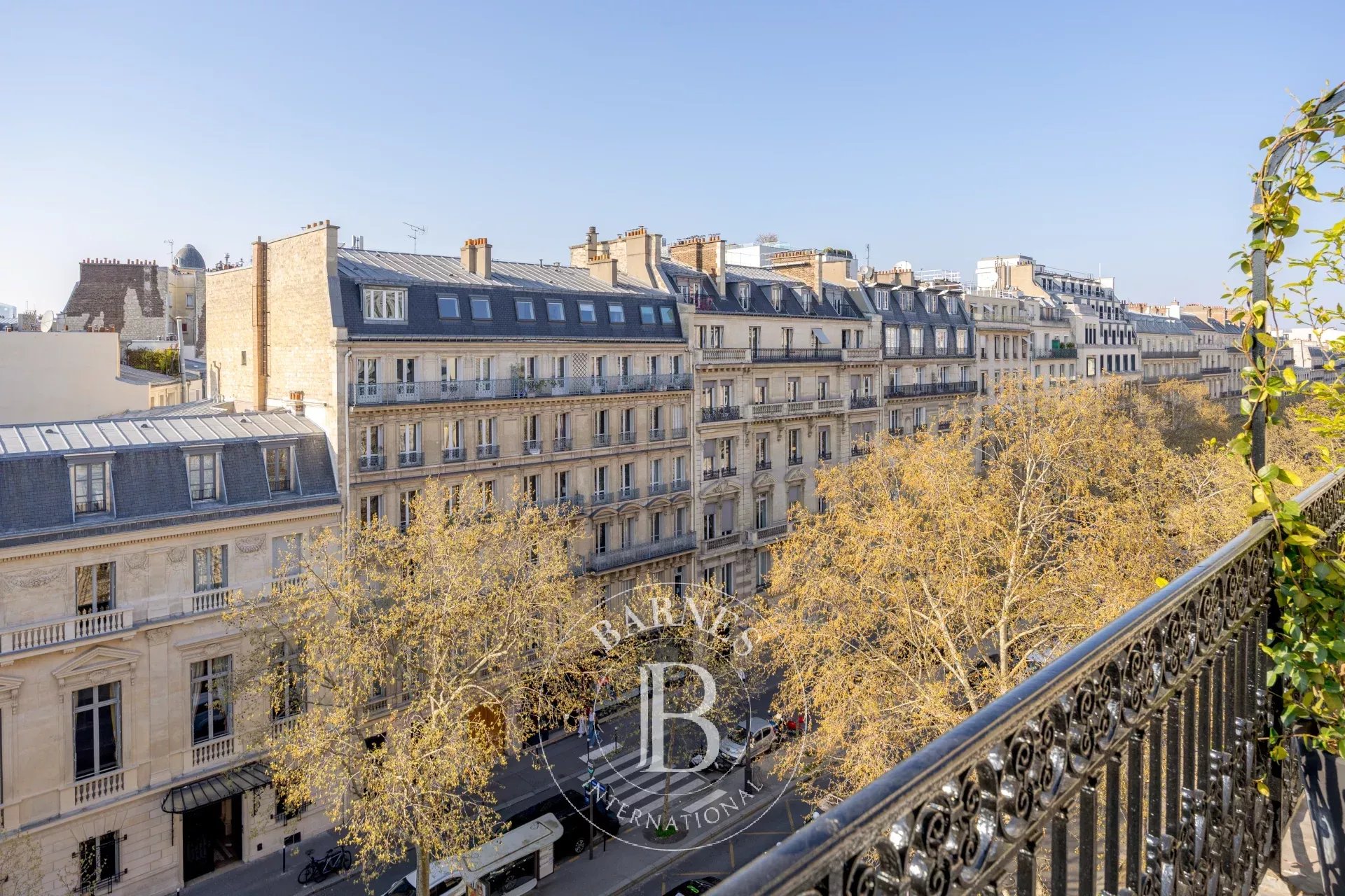 Paris  - Apartment 4 Bedrooms - picture 2